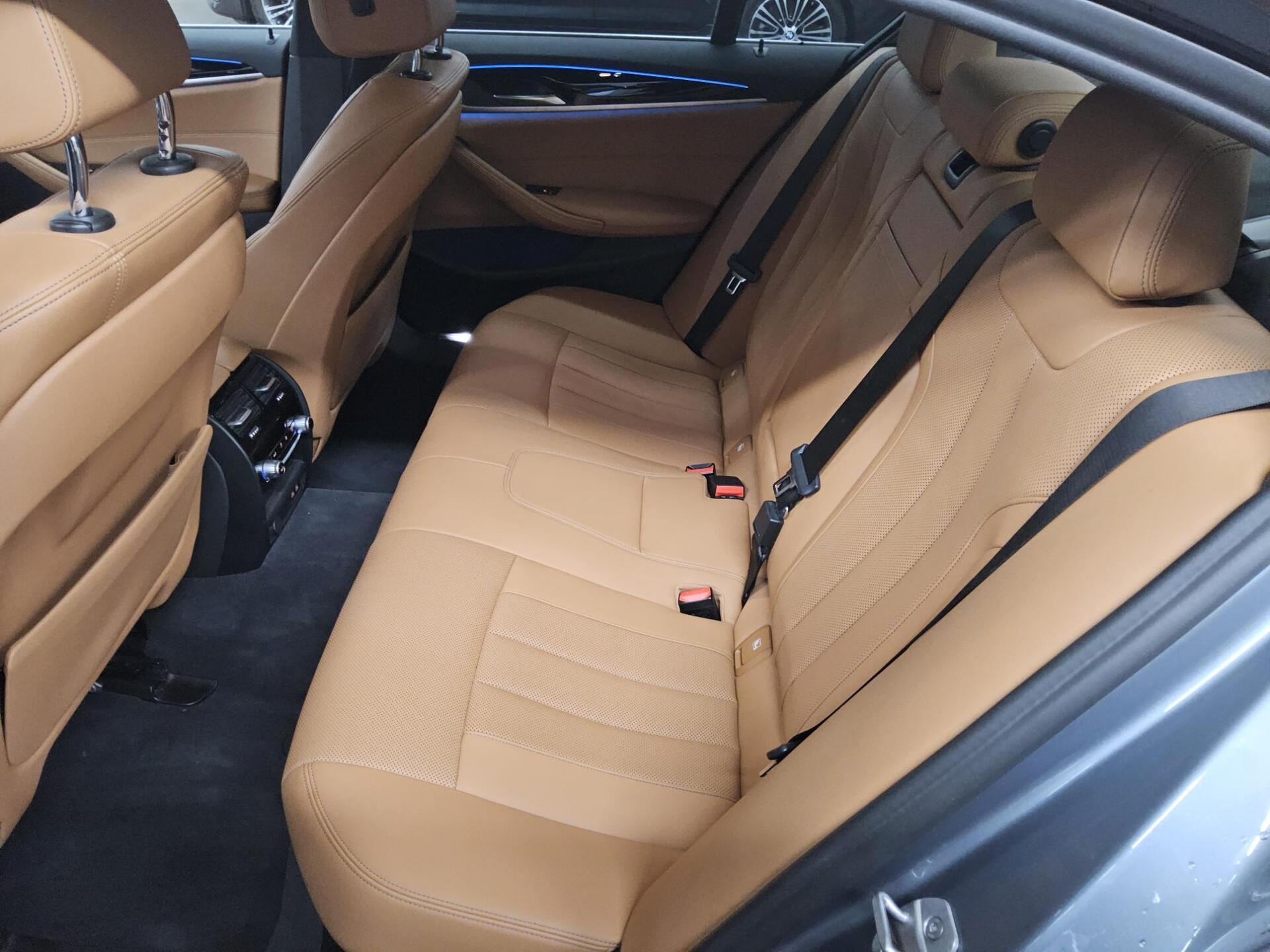 BMW 520e Leder Navi LED LC prof. RFK ACC 13