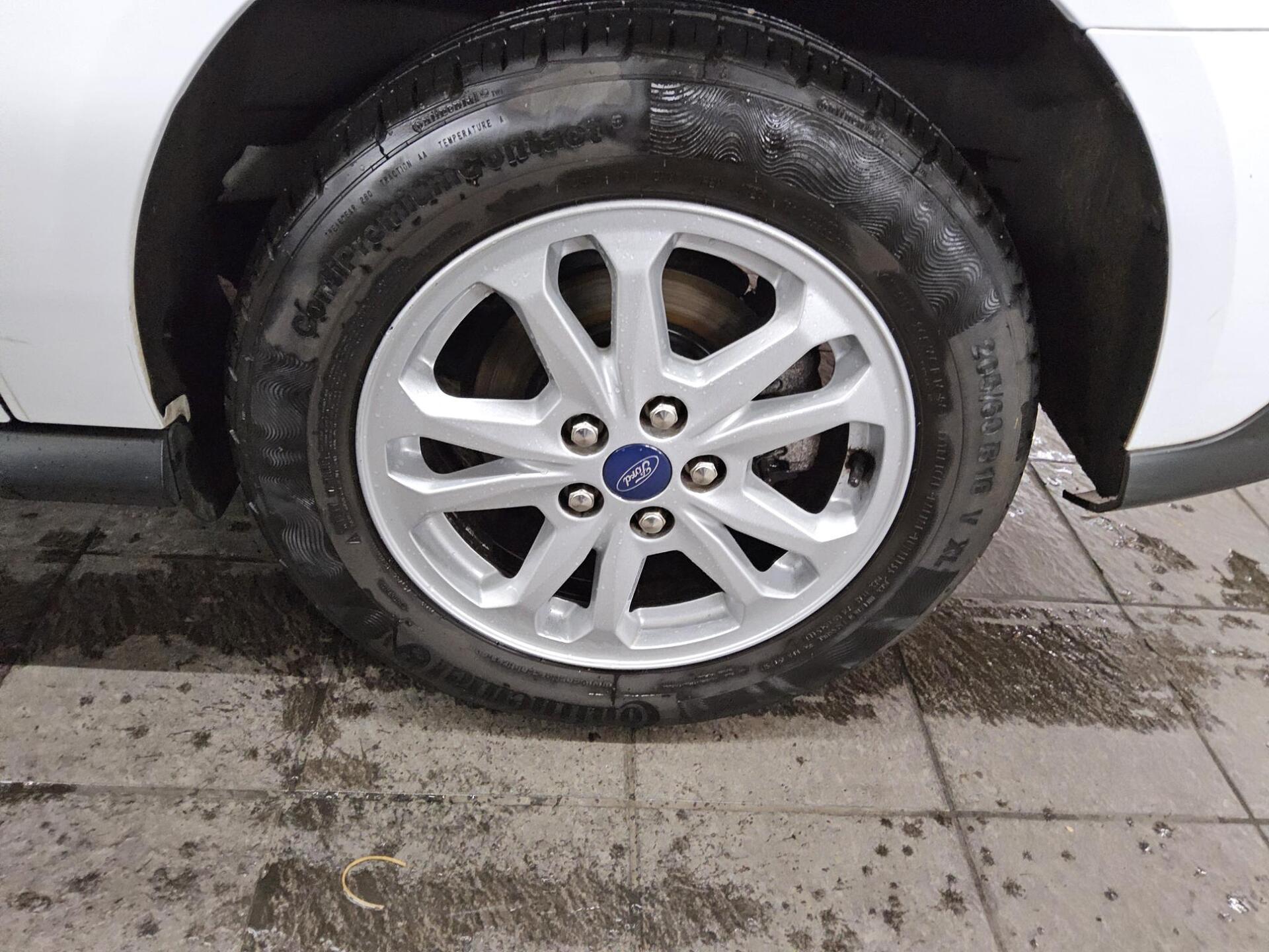 Ford Grand Tourneo Connect 1.5 EB Trend Navi RfK AHK 10