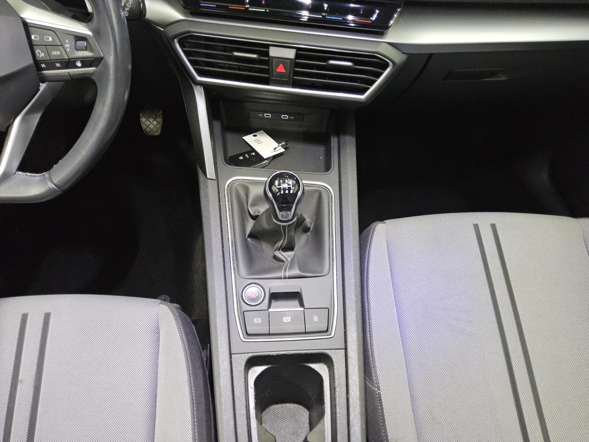 Seat Leon Sportstourer 2.0 TDI Style Navi vc LED 6