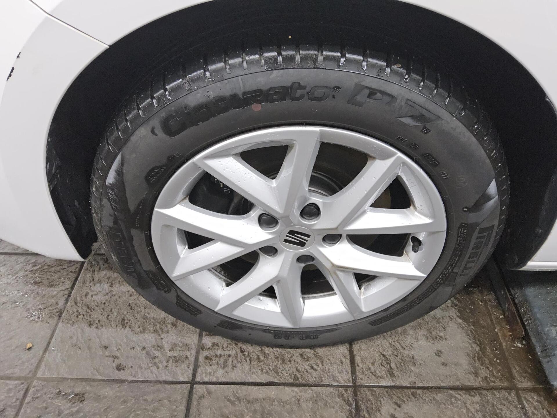 Seat Leon Sportstourer 2.0 TDI Style Navi vc LED 11