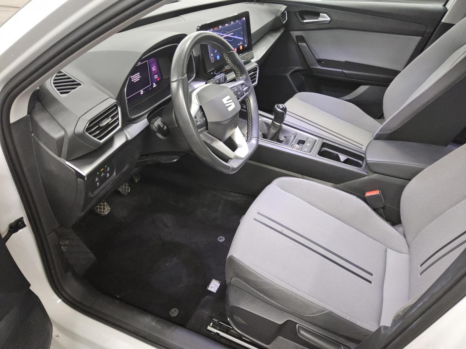 Seat Leon Sportstourer 2.0 TDI Style Navi vc LED 8