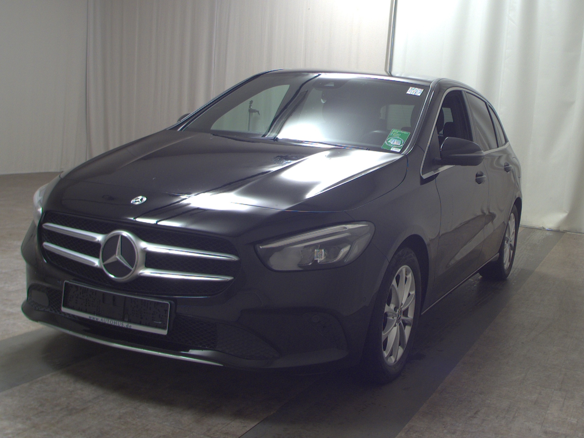 Mercedes-Benz B 200 d Progressive Navi LED RfK AHK MBUX PDC 2