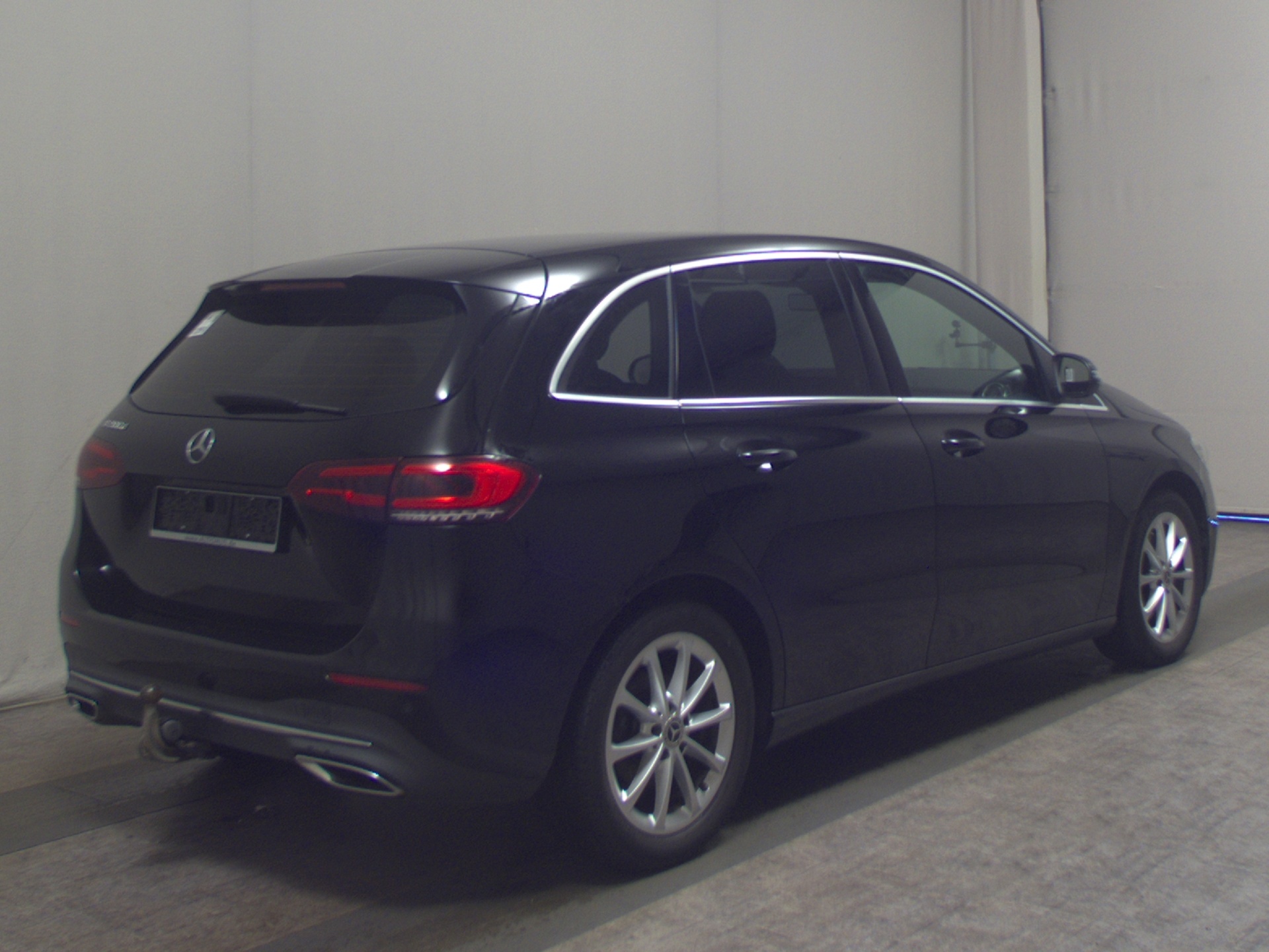 Mercedes-Benz B 200 d Progressive Navi LED RfK AHK MBUX PDC 4