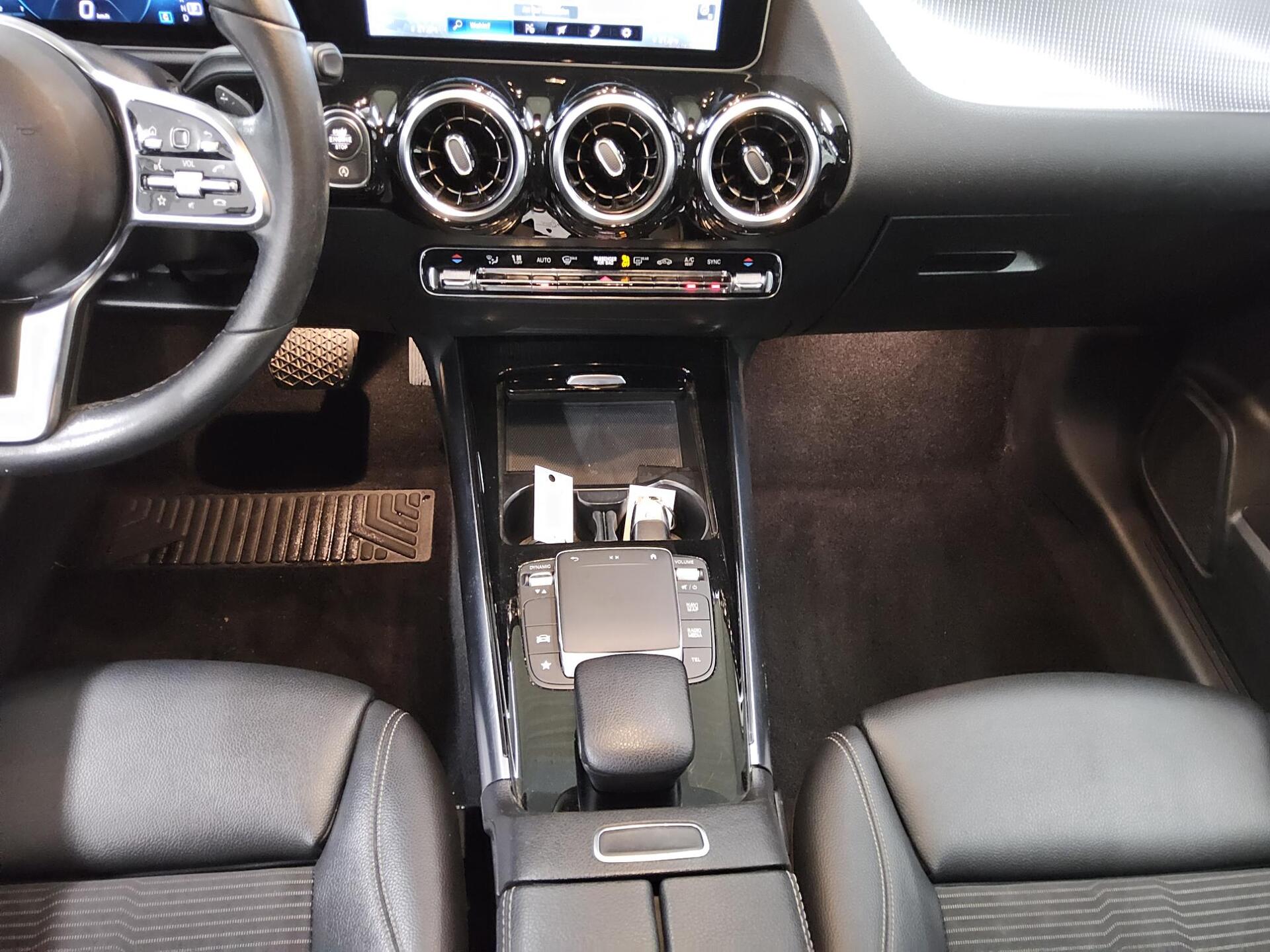 Mercedes-Benz B 200 d Progressive Navi LED RfK AHK MBUX PDC 6