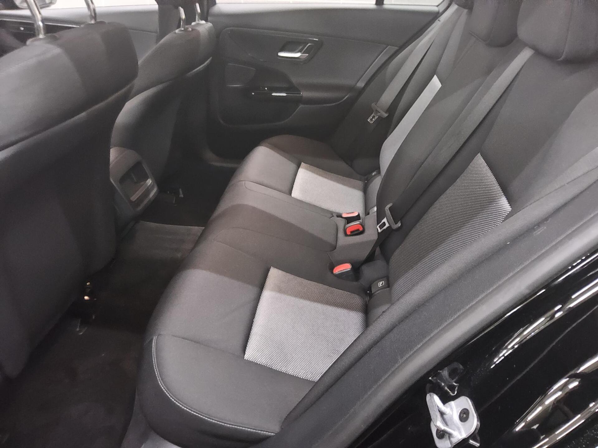 Mercedes-Benz C 200 T d Navi LED MBUX Kamera 13