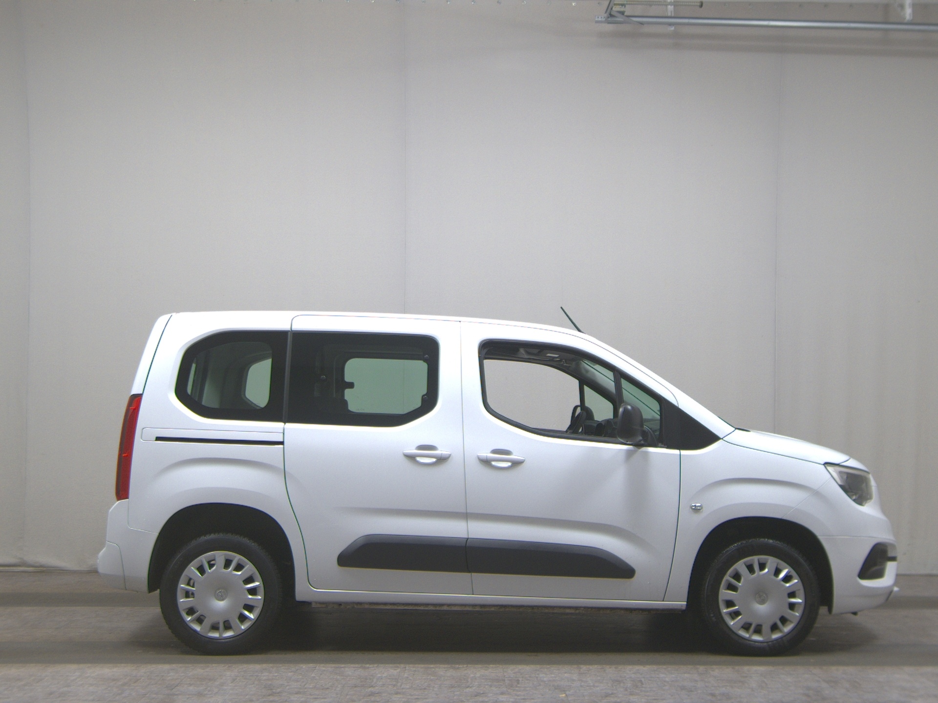 Opel Combo Life 1.5 D Edition PDC DAB Klima