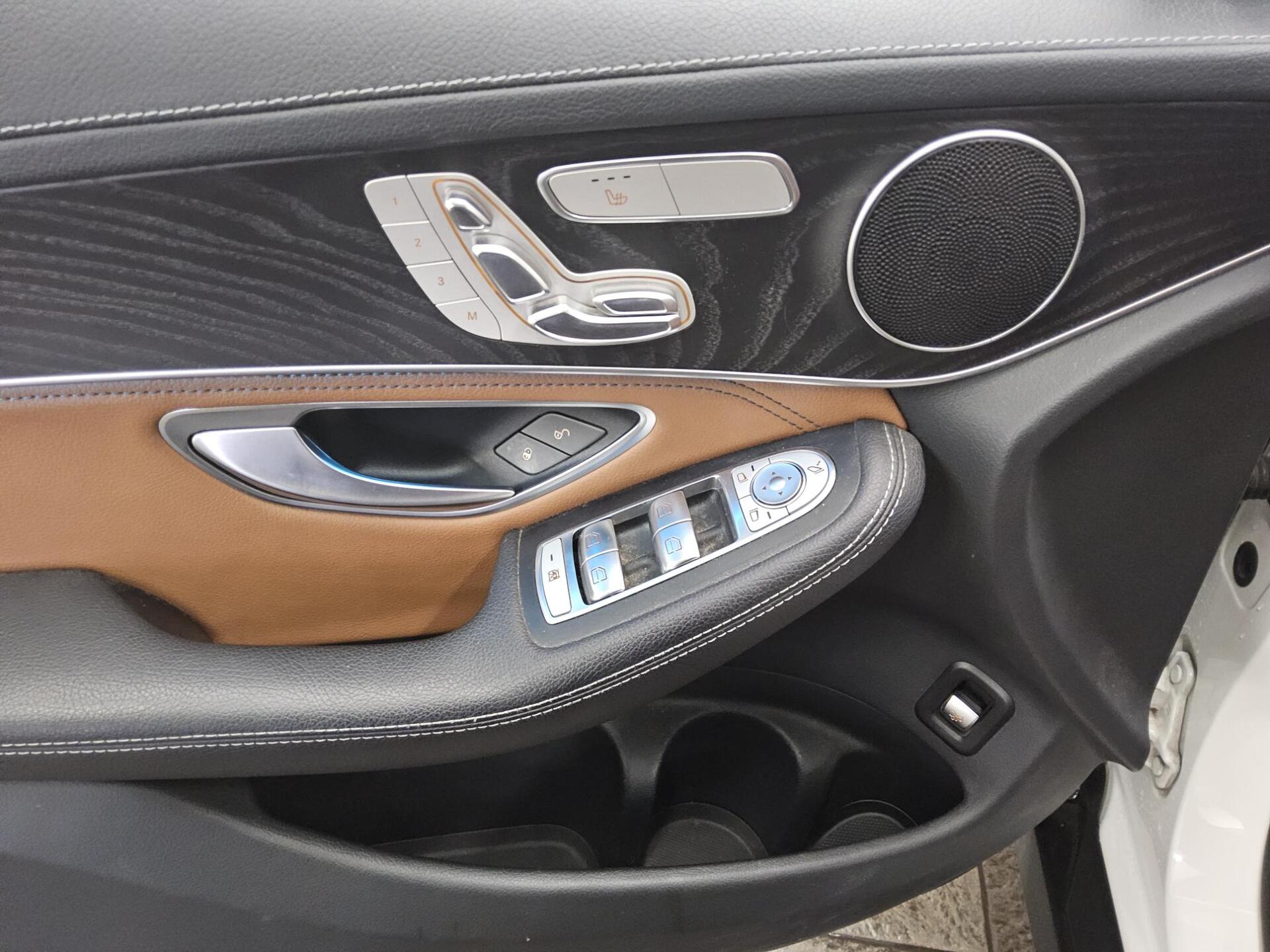 Mercedes-Benz GLC 250 4M Exclusive Navi LED Pano HuD Night RFK 9