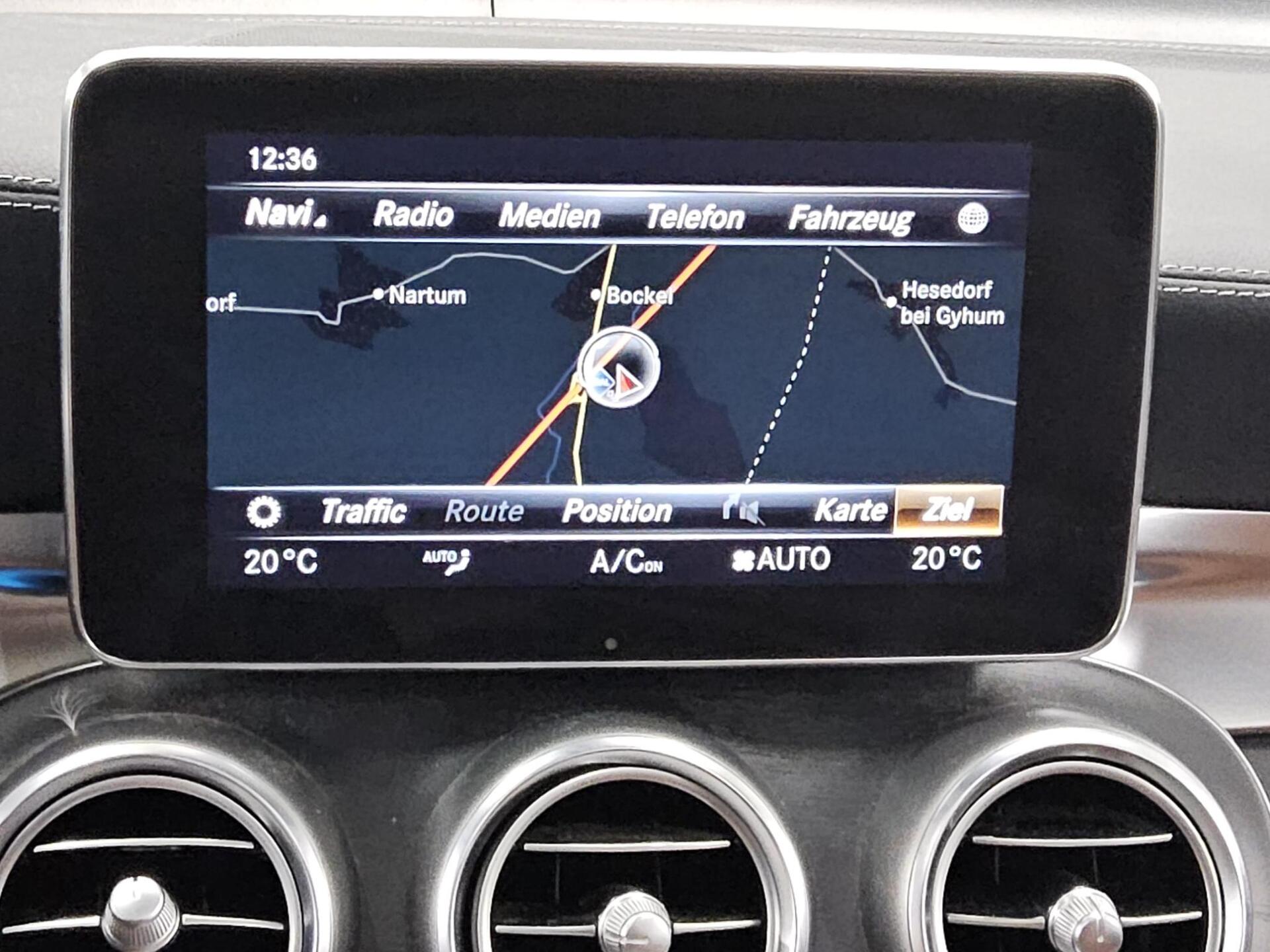 Mercedes-Benz GLC 250 4M Exclusive Navi LED Pano HuD Night RFK 7