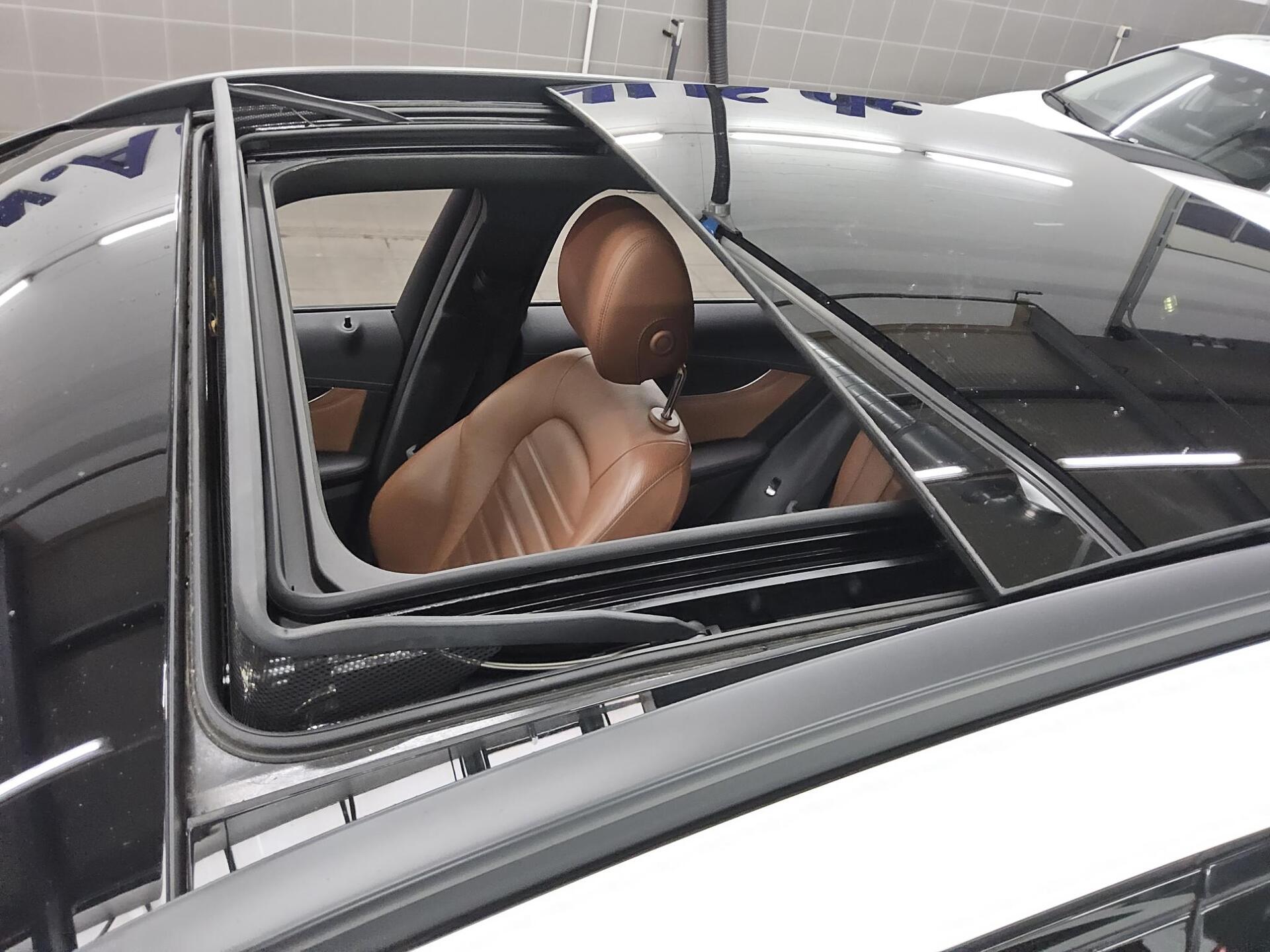 Mercedes-Benz GLC 250 4M Exclusive Navi LED Pano HuD Night RFK 12