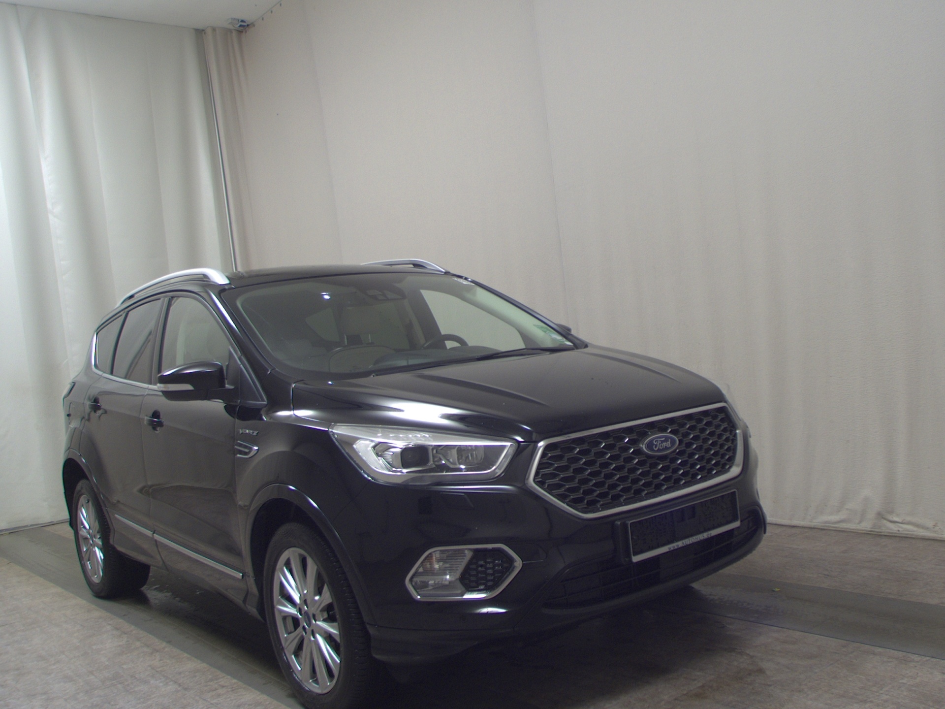Ford Kuga 2.0 TDCI 4x4 Vignale Navi Xenon Pano AHK 3