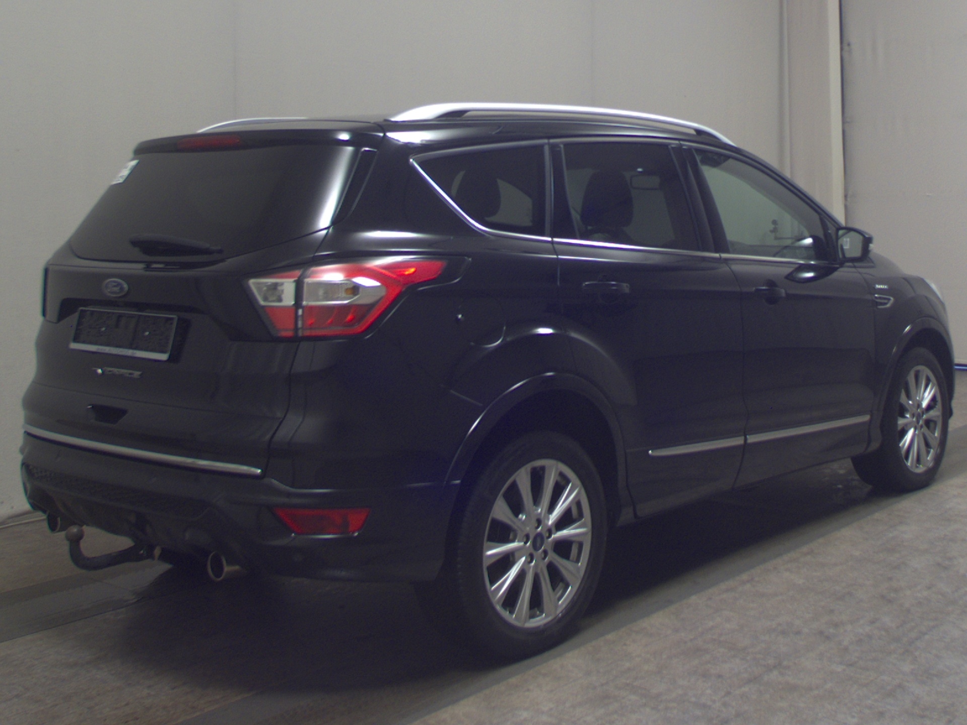 Ford Kuga 2.0 TDCI 4x4 Vignale Navi Xenon Pano AHK 4