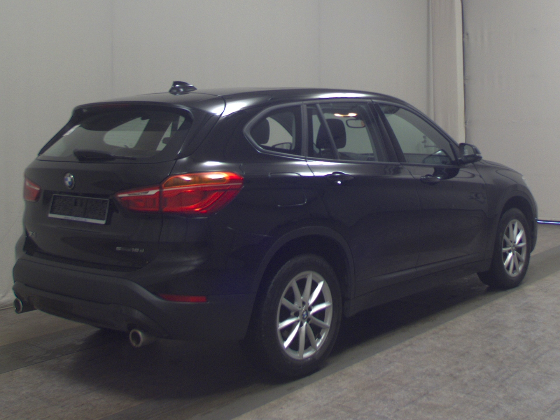 BMW X1 sDrive18d Leder Navi Pano Shz 4