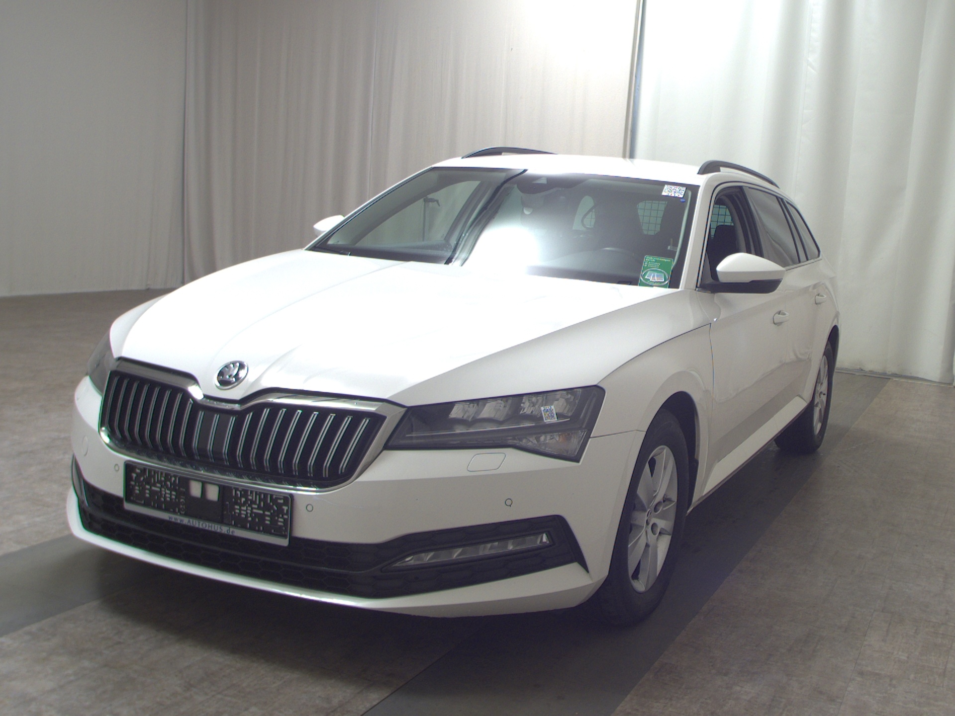 Skoda Superb Kombi 2.0 TDI Ambition Navi LED vc Sound 2