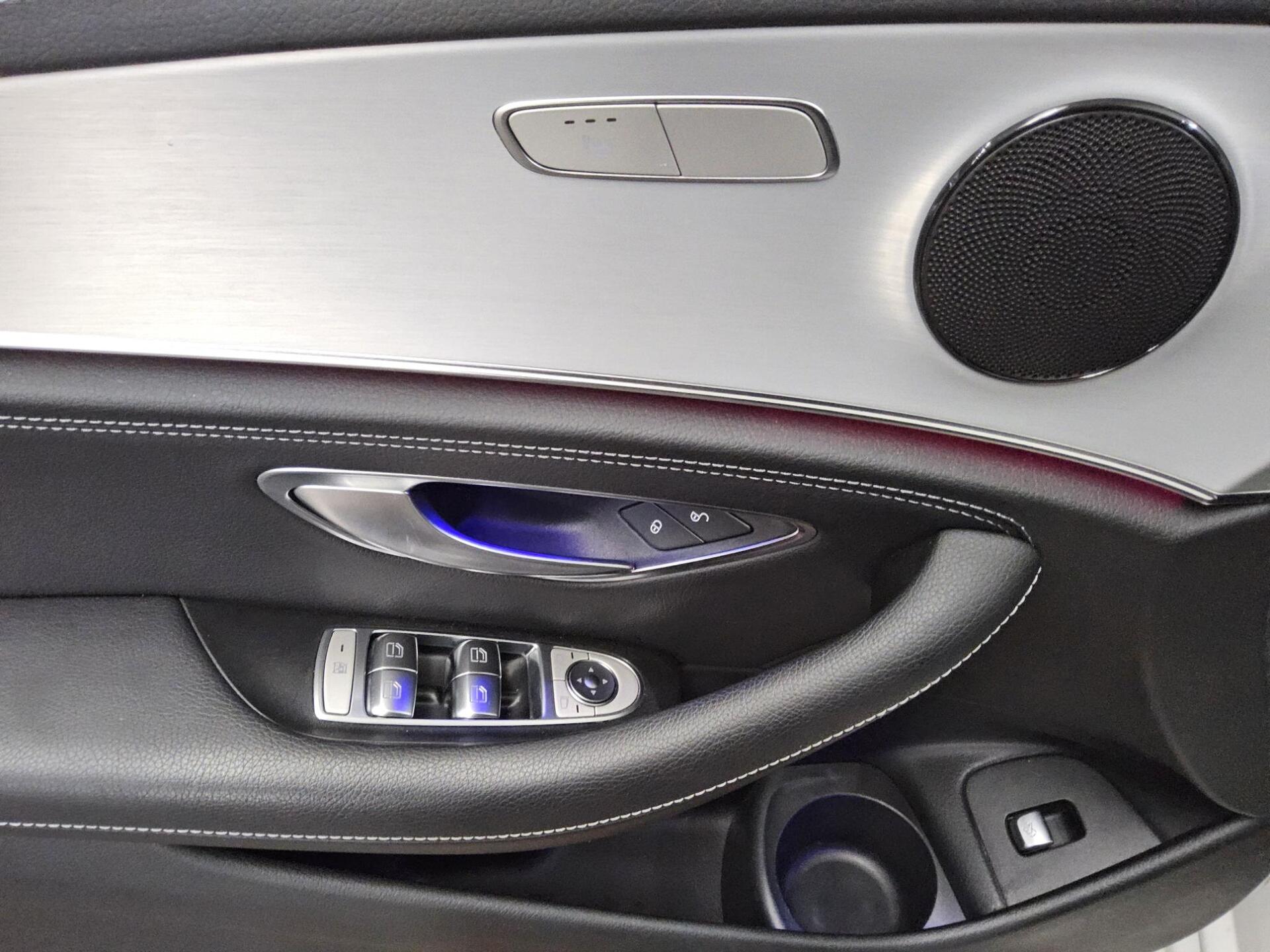 Mercedes-Benz E 300 T de AMG-Line Night Navi Widescreen LED 10