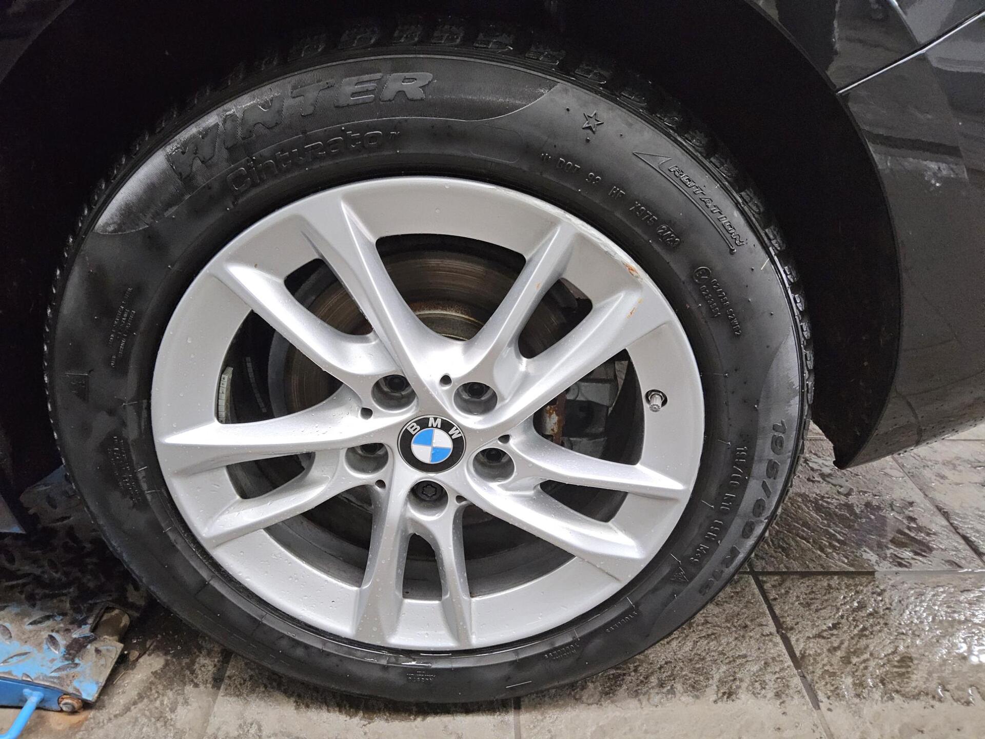 BMW 118d Navi LED LC-Pro PDC Shz 11