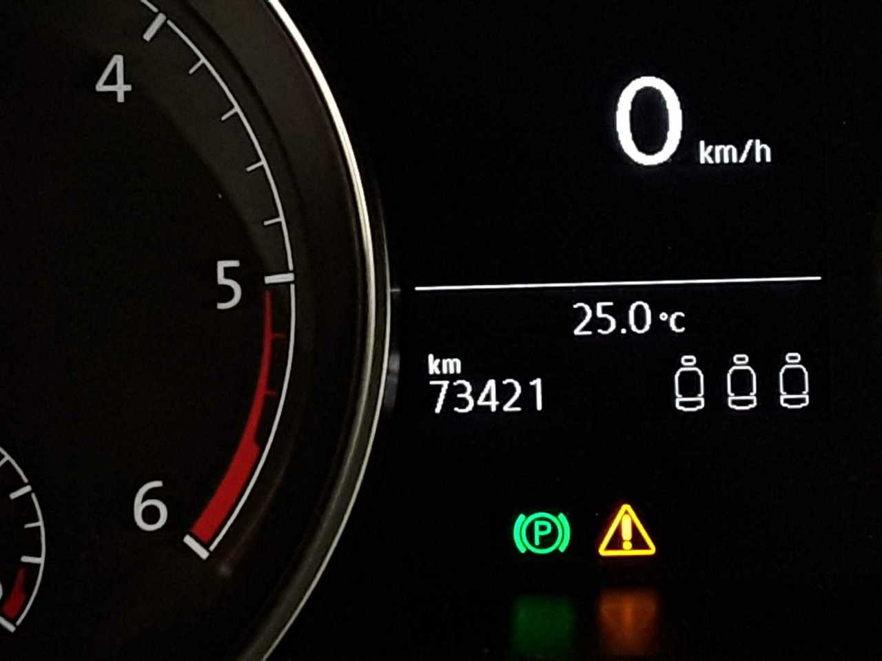 Volkswagen Touran 2.0 TDI Comf. Navi AHK PDC 10