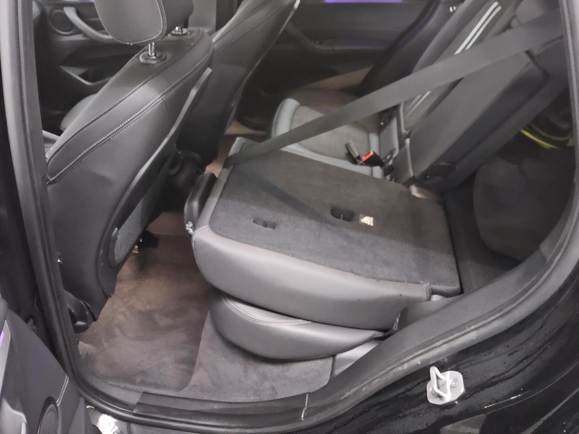 BMW X1 xDrive25e M-Sport T-Leder Navi LED AHK 13