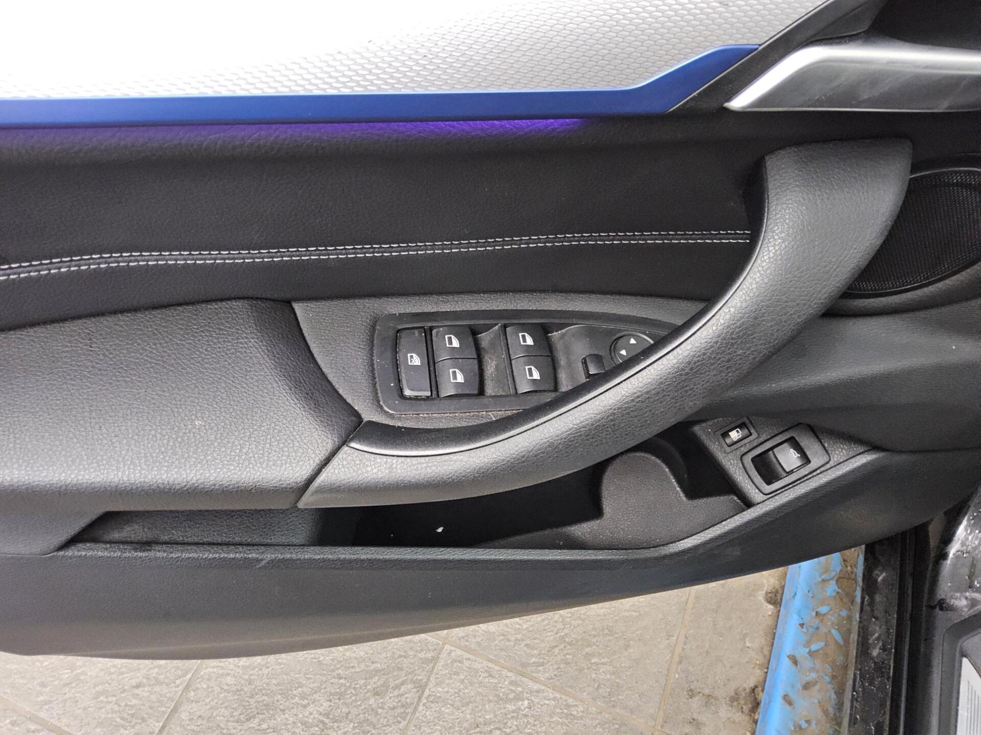 BMW X1 xDrive25e M-Sport T-Leder Navi LED AHK 9