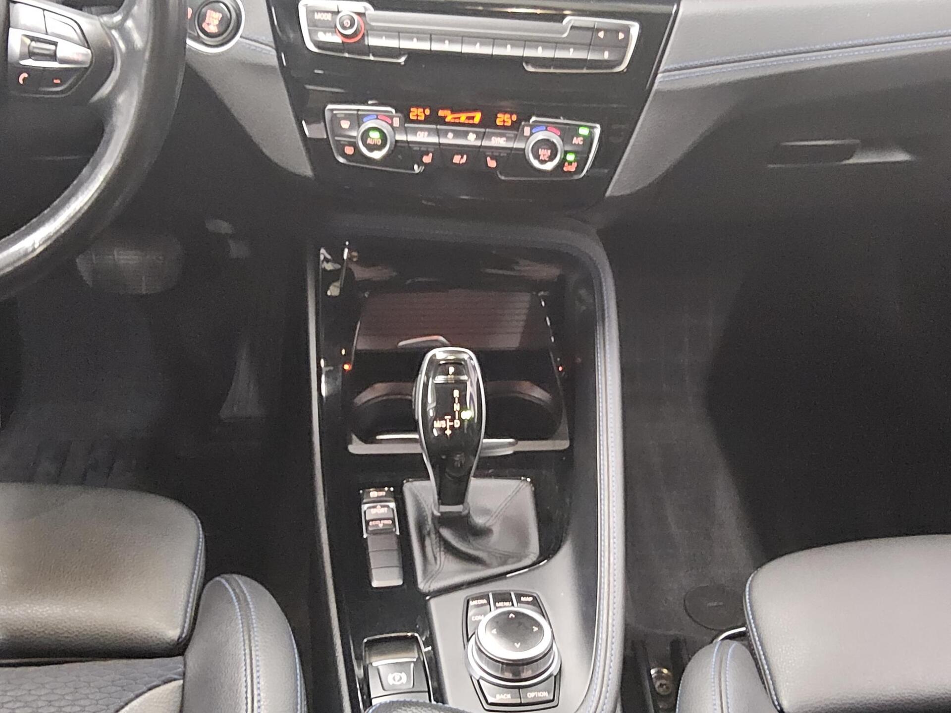 BMW X1 sDrive18d M-Sport Navi LED AHK ACC Shz PDC 6