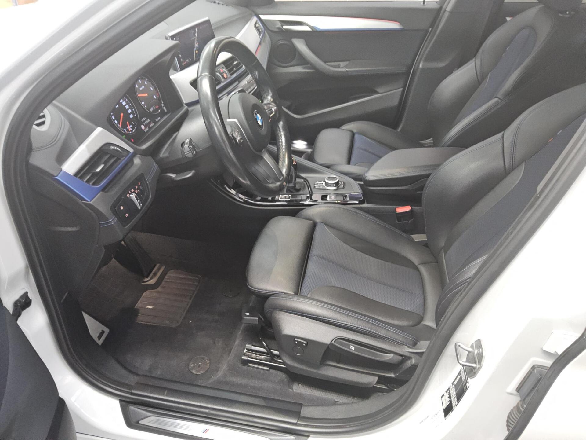 BMW X1 sDrive18d M-Sport Navi LED AHK ACC Shz PDC 8