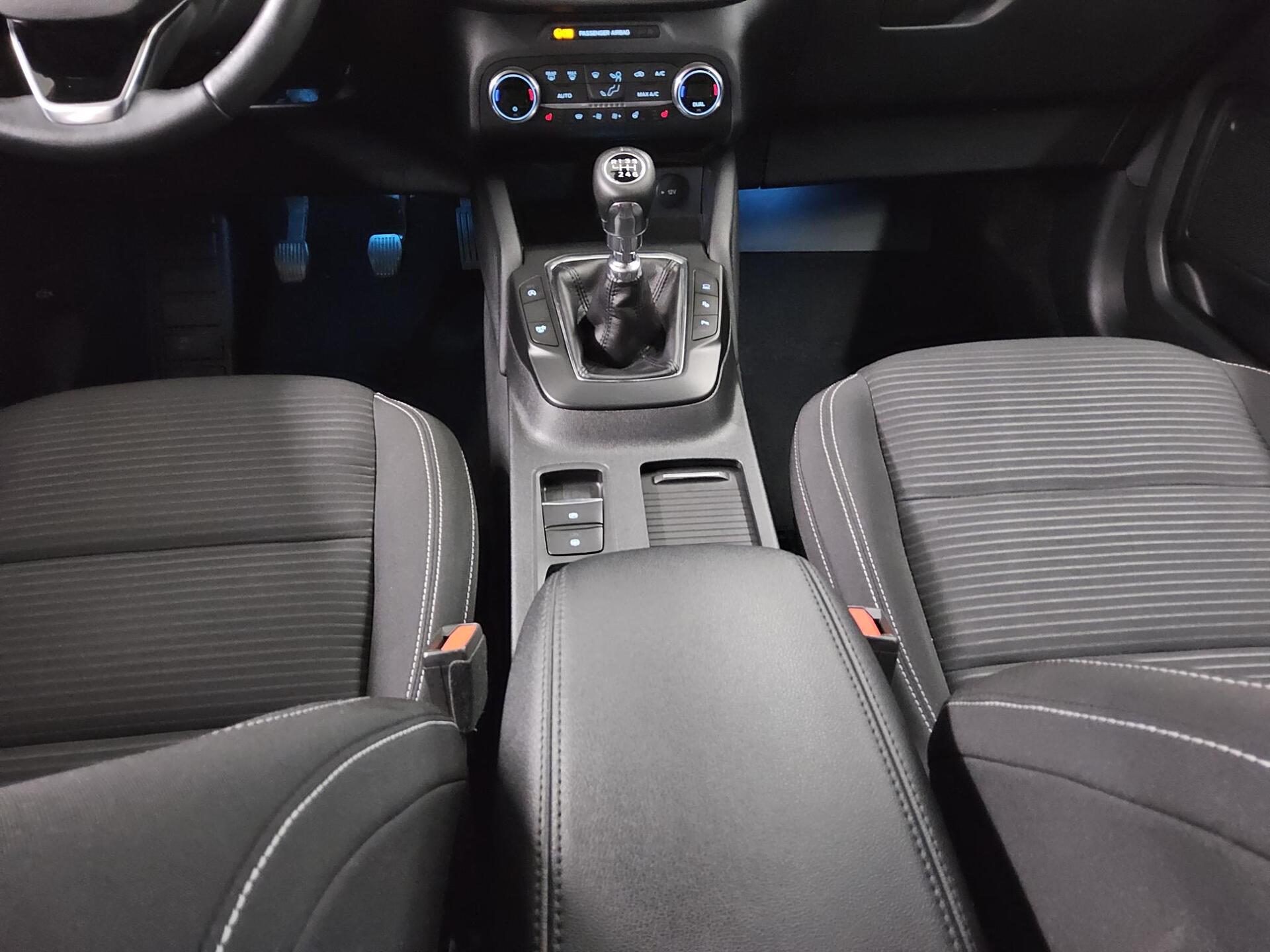 Ford Kuga 1.5 EB Titanium Navi LED RFK ACC HuD RfK 6