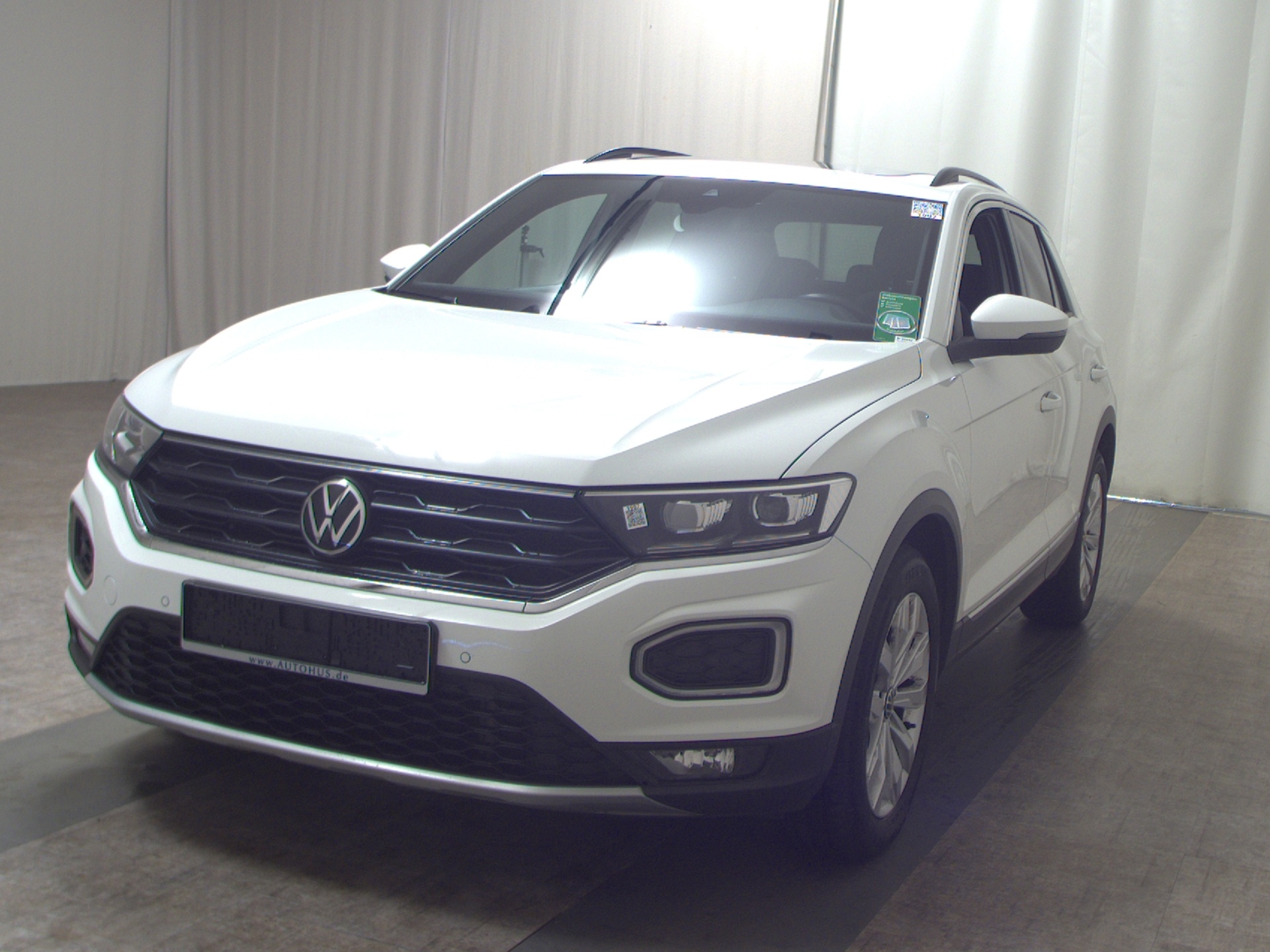 Volkswagen T-Roc 2.0 TDI Sport Navi LED Pano AHK Kamera SHZ 2