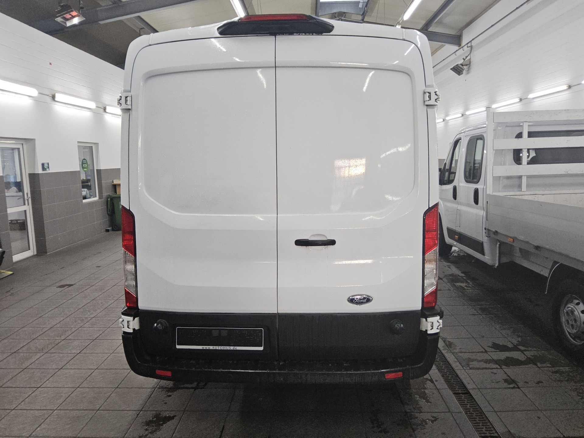 Ford Transit FT 350 2.0 TDCi L3 Navi Regale Klima 10
