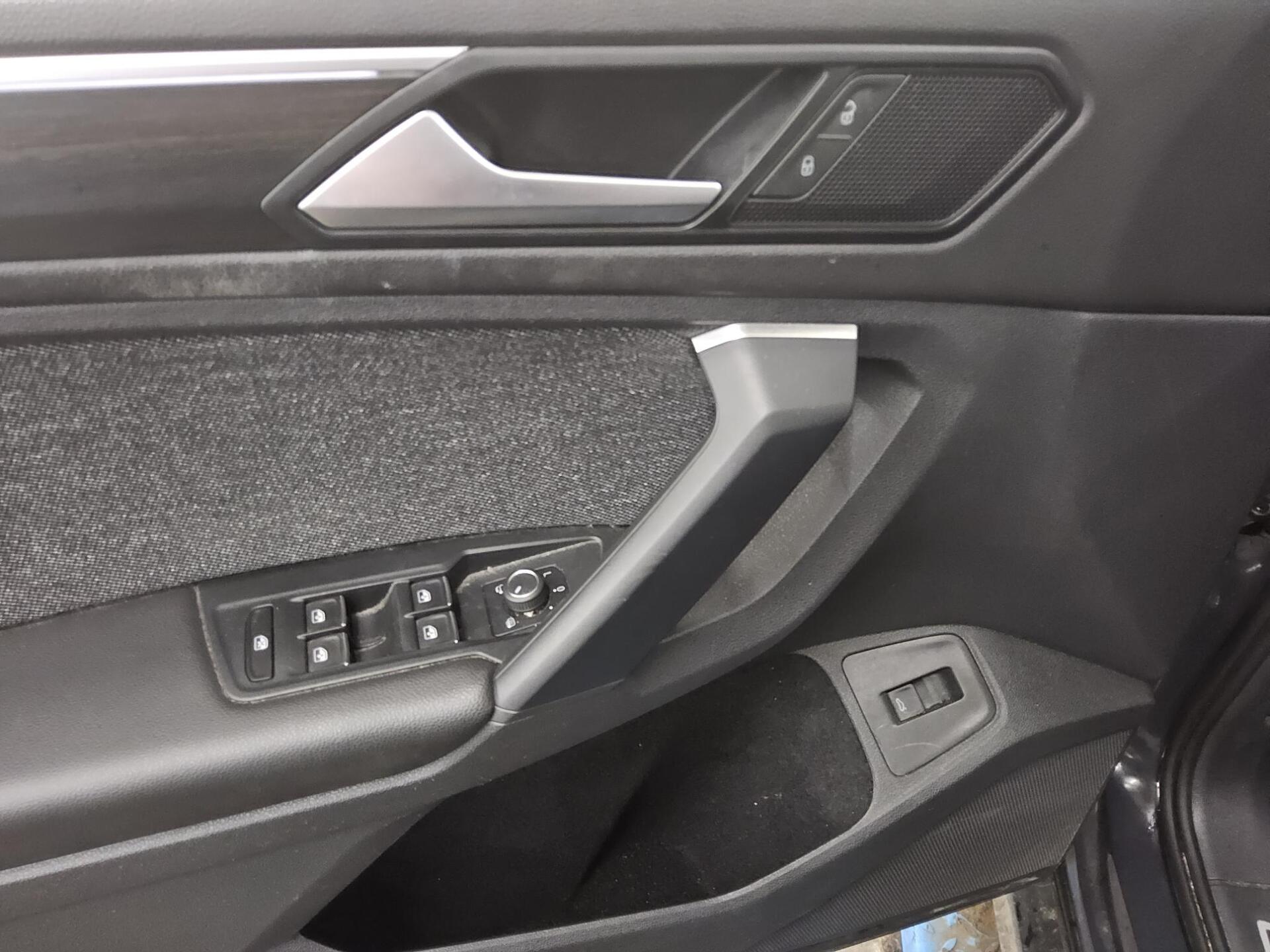 Seat Tarraco 1.5 TSI Xcellence T-Leder LED vc AHK RFK 10