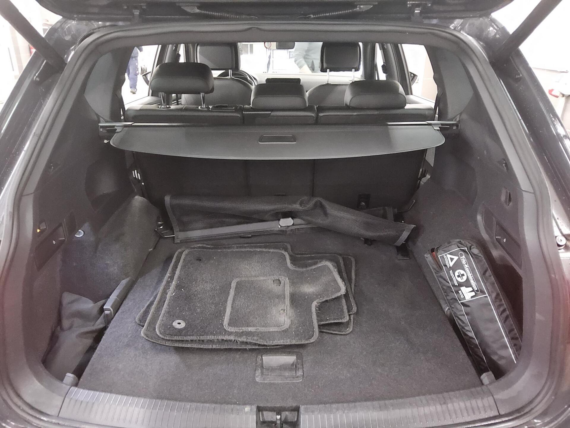 Seat Tarraco 1.5 TSI Xcellence T-Leder LED vc AHK RFK 12