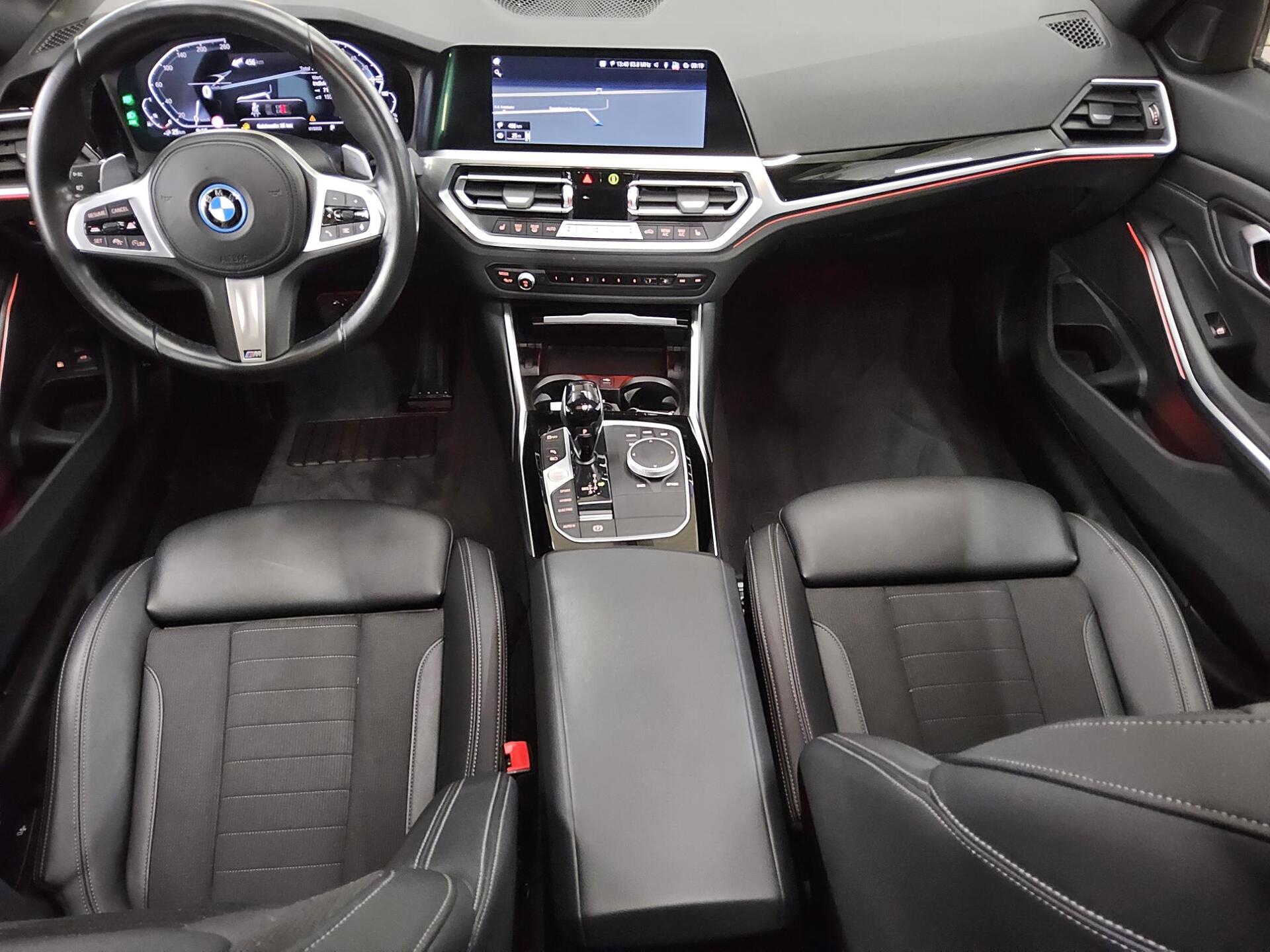 BMW 330e Touring Sport-Line Navi Laser LC-Pro Pano 5
