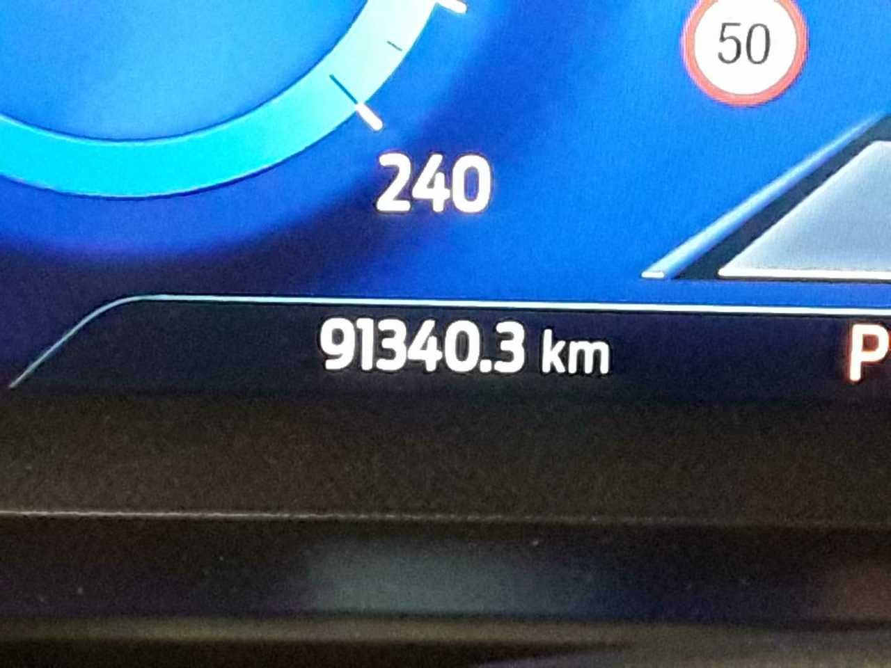 Ford Focus Turnier 1.5 EB Titanium X Navi LED Pano 8