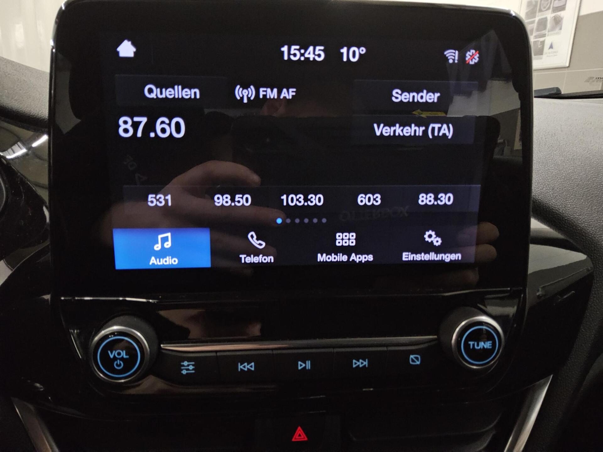 Ford Fiesta 1.0 EB Titanium PDC SHZ Klima 7