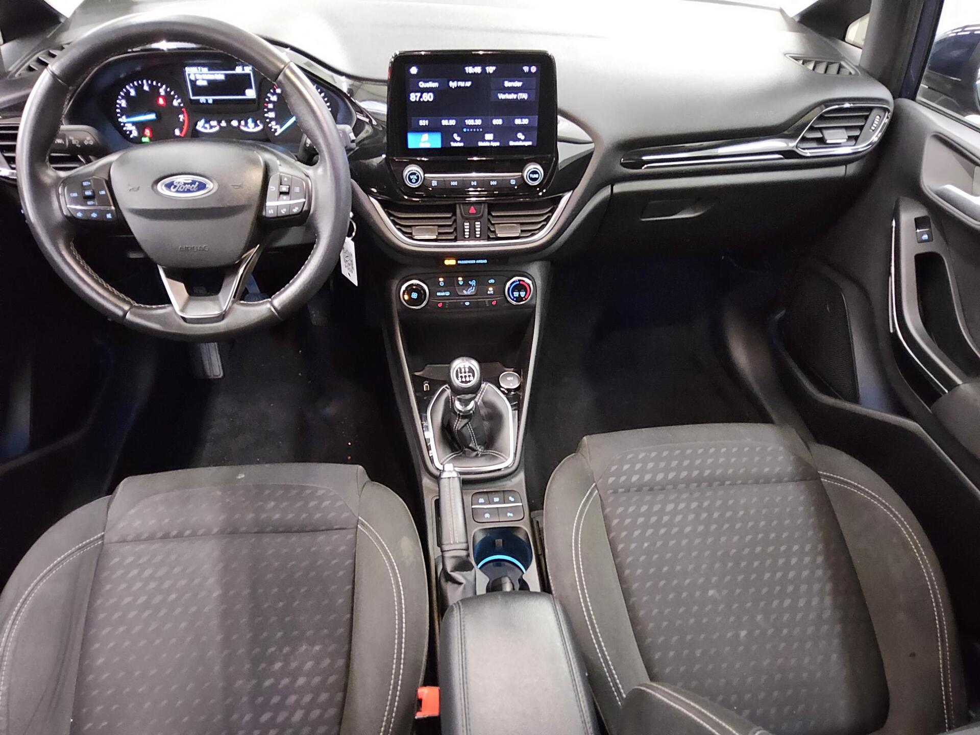 Ford Fiesta 1.0 EB Titanium PDC SHZ Klima 5