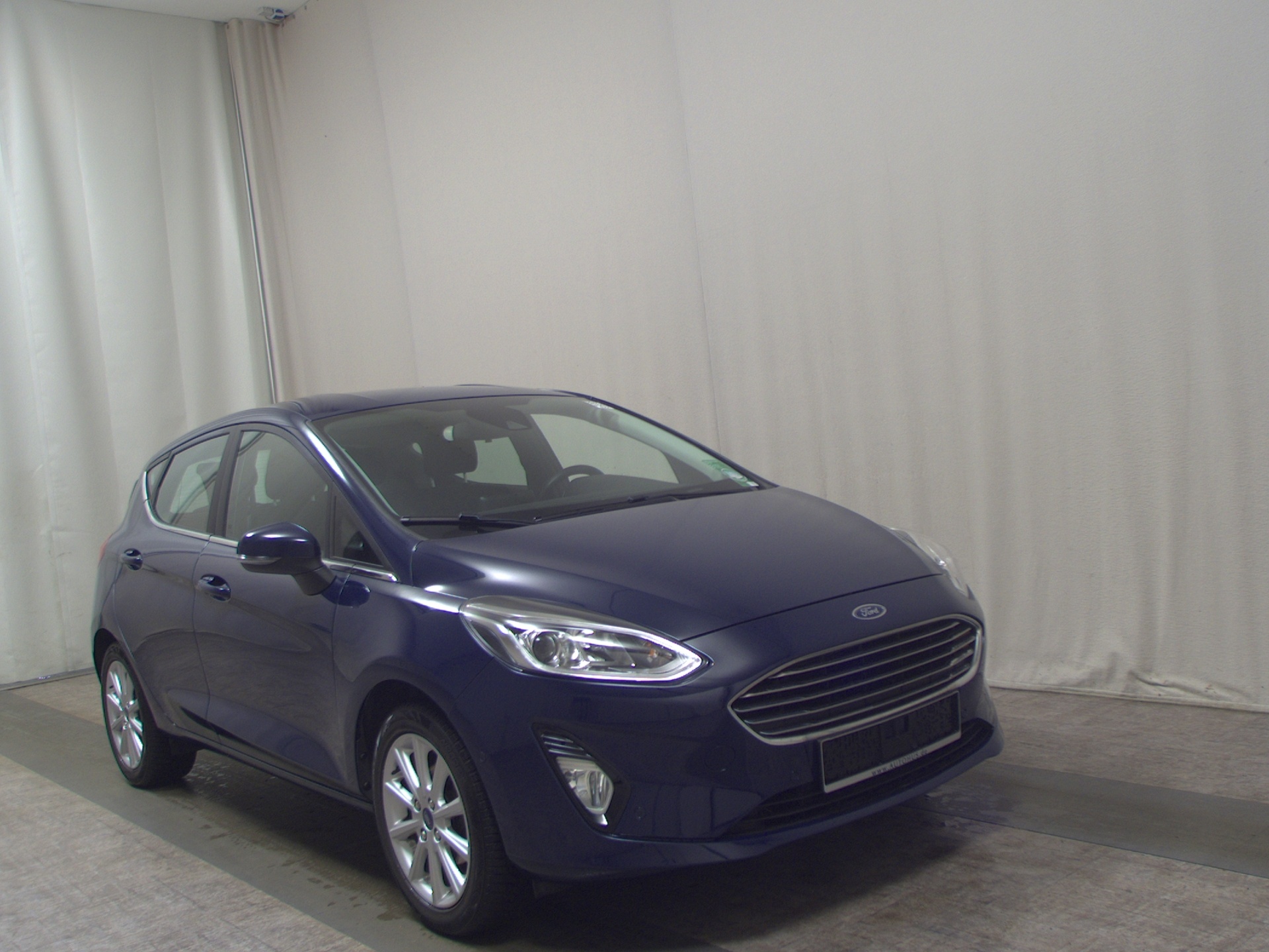 Ford Fiesta 1.0 EB Titanium PDC SHZ Klima 3