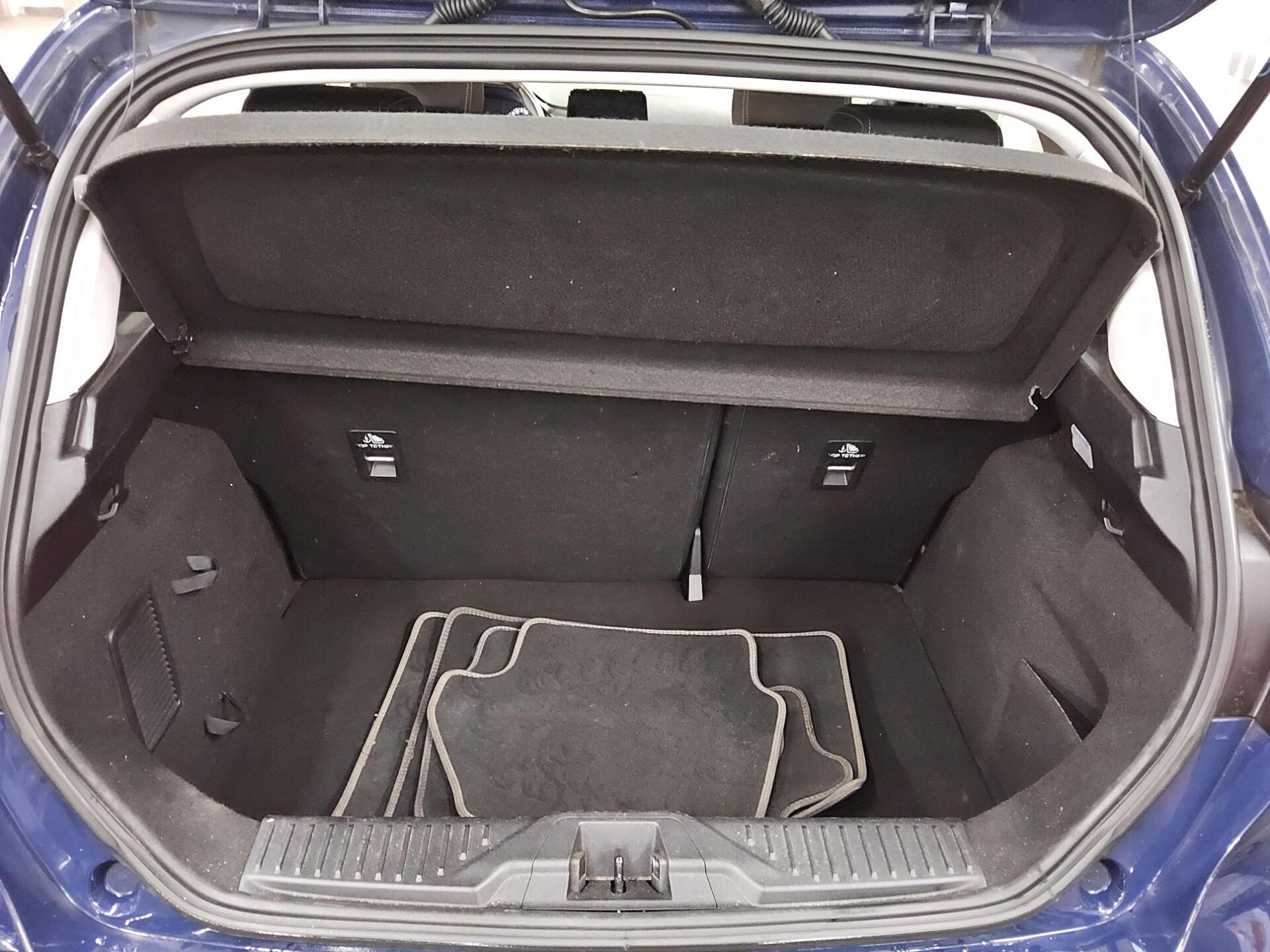 Ford Fiesta 1.0 EB Titanium PDC SHZ Klima 11