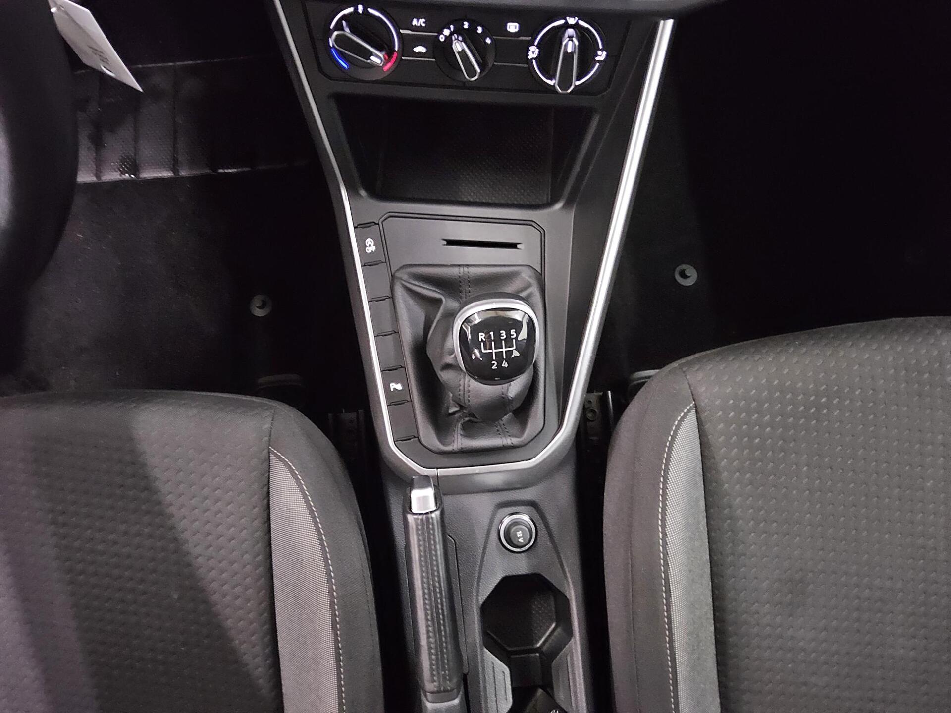 Volkswagen Polo 1.0 TSI Life Navi LED DC PDC DAB+ 6