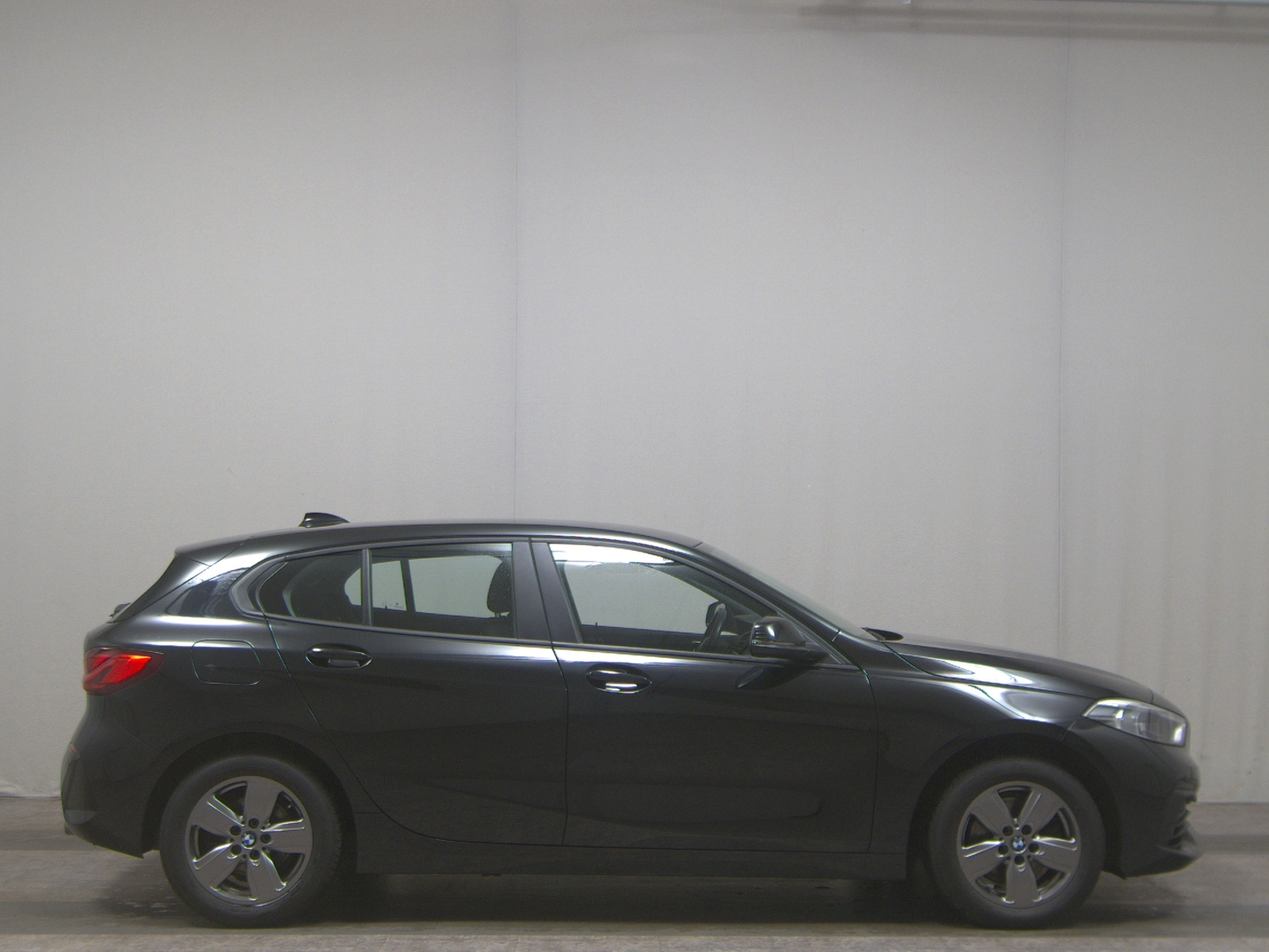 BMW 118d Advantage Navi LC Prof. LED Shz AHK PDC