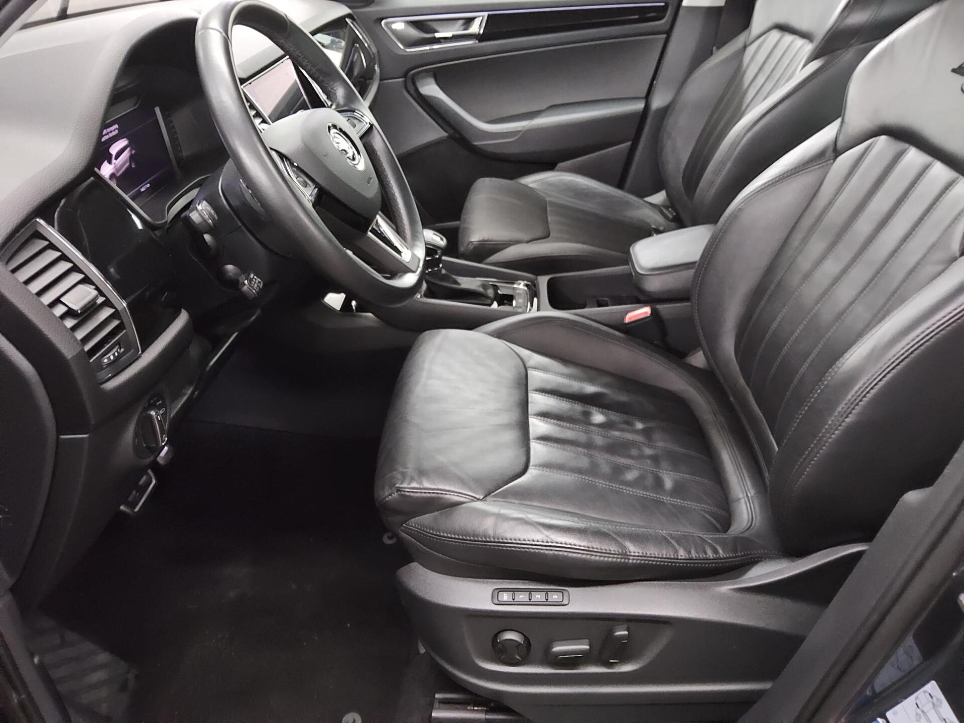 Skoda Kodiaq 2.0 TDI L&K Leder Navi LED+ Virtual ACC 9