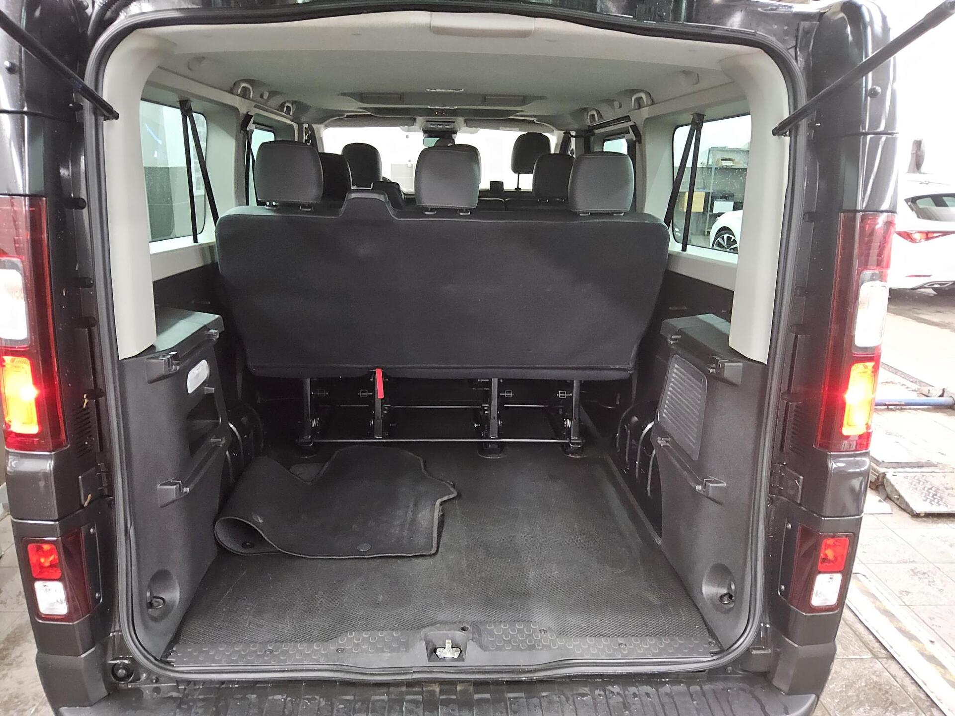 Renault Trafic 2.0 dCi Life L2H1 9-Sitze Navi LED RFK 11