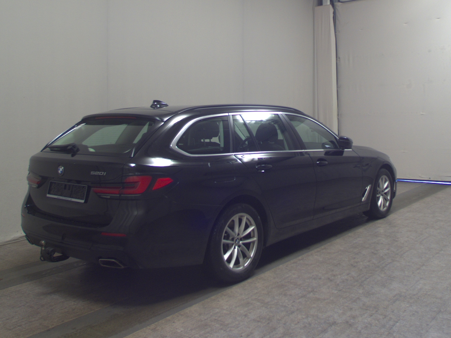 BMW 520iA Touring Leder Navi LED LC-Pro HuD HiFi AHK 4