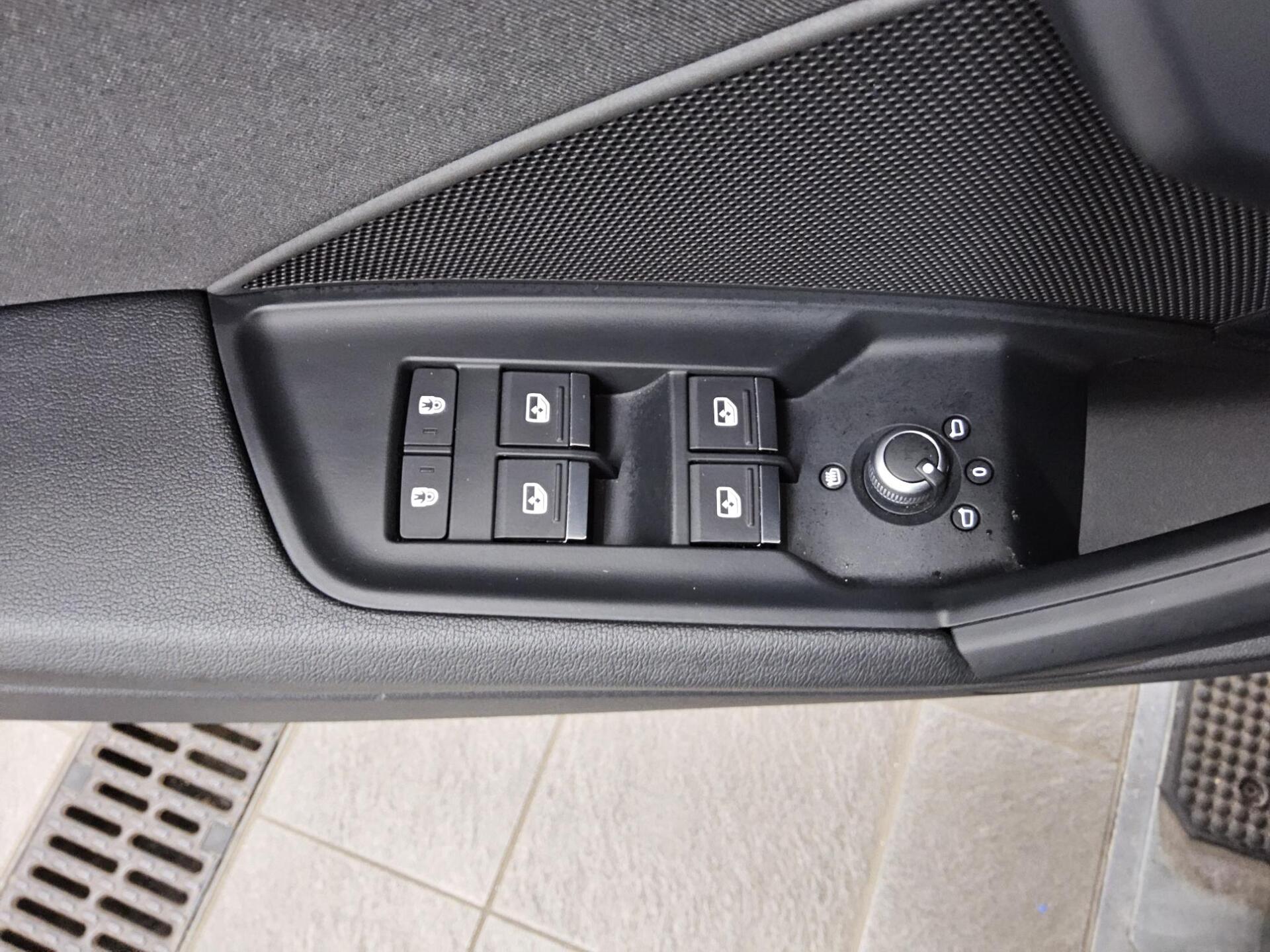 Audi A3 Sportback 30 TDI Navi+ virtual LED Shz RFK 10