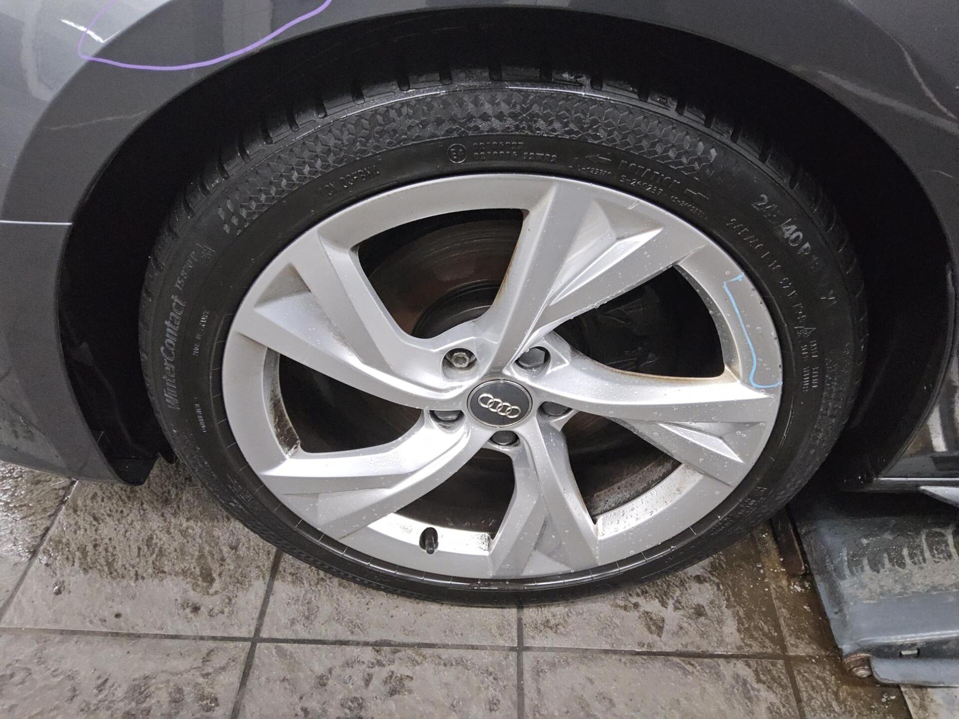 Audi A4 Avant 40 TFSI S-Line black Navi+ vc Pano LED 11