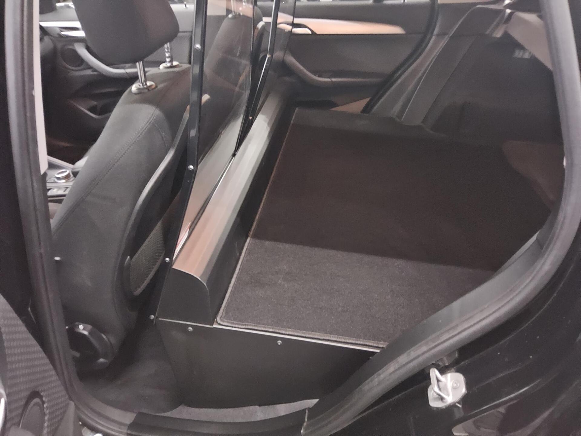 BMW X1 sDrive20d Advantage 2-Sitze Navi LED 13