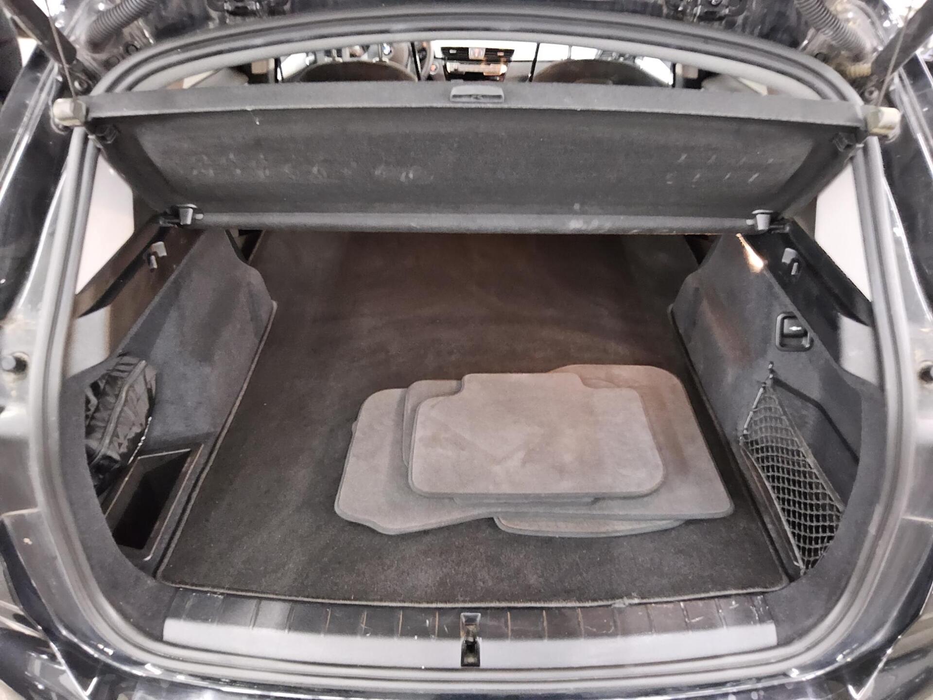 BMW X1 sDrive20d Advantage 2-Sitze Navi LED 11