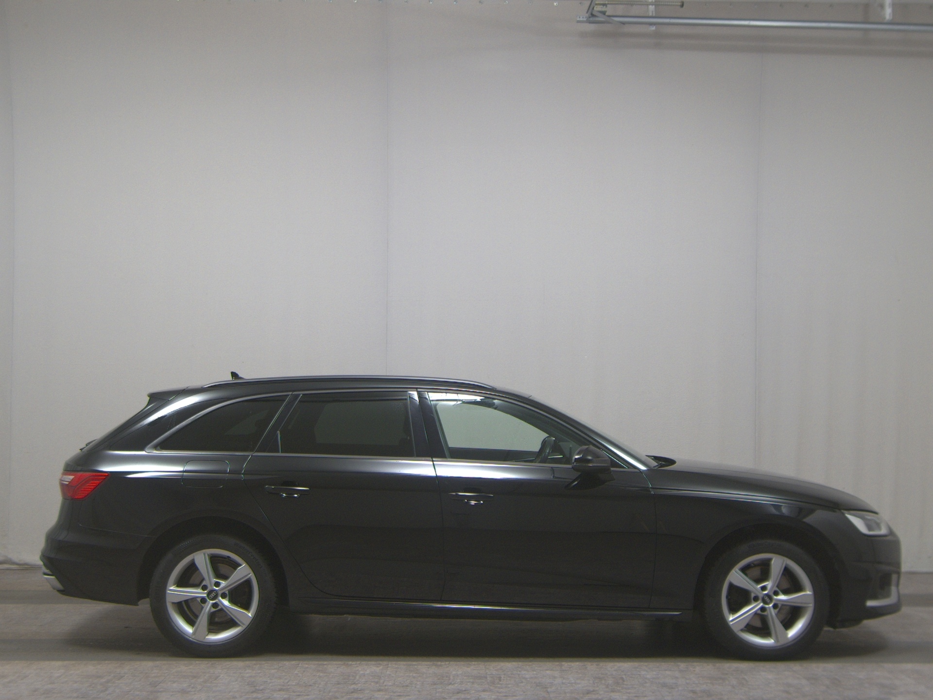 Audi A4 Avant 35 TDI advanced Navi LED ACC PDC SHZ