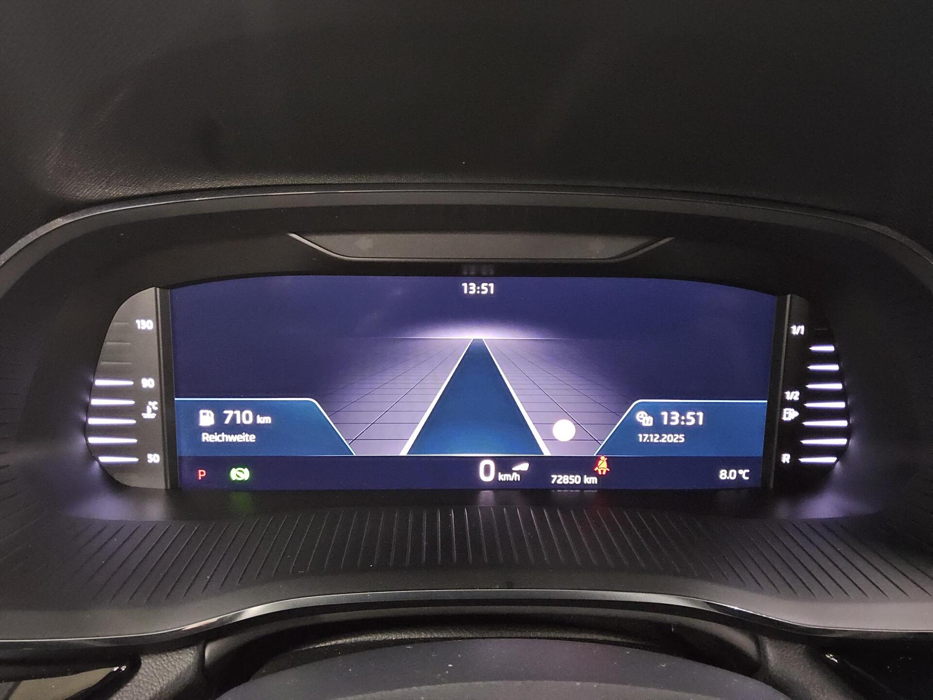 Skoda Octavia Kombi 2.0 TDI SportLine Navi LED vc ACC 8