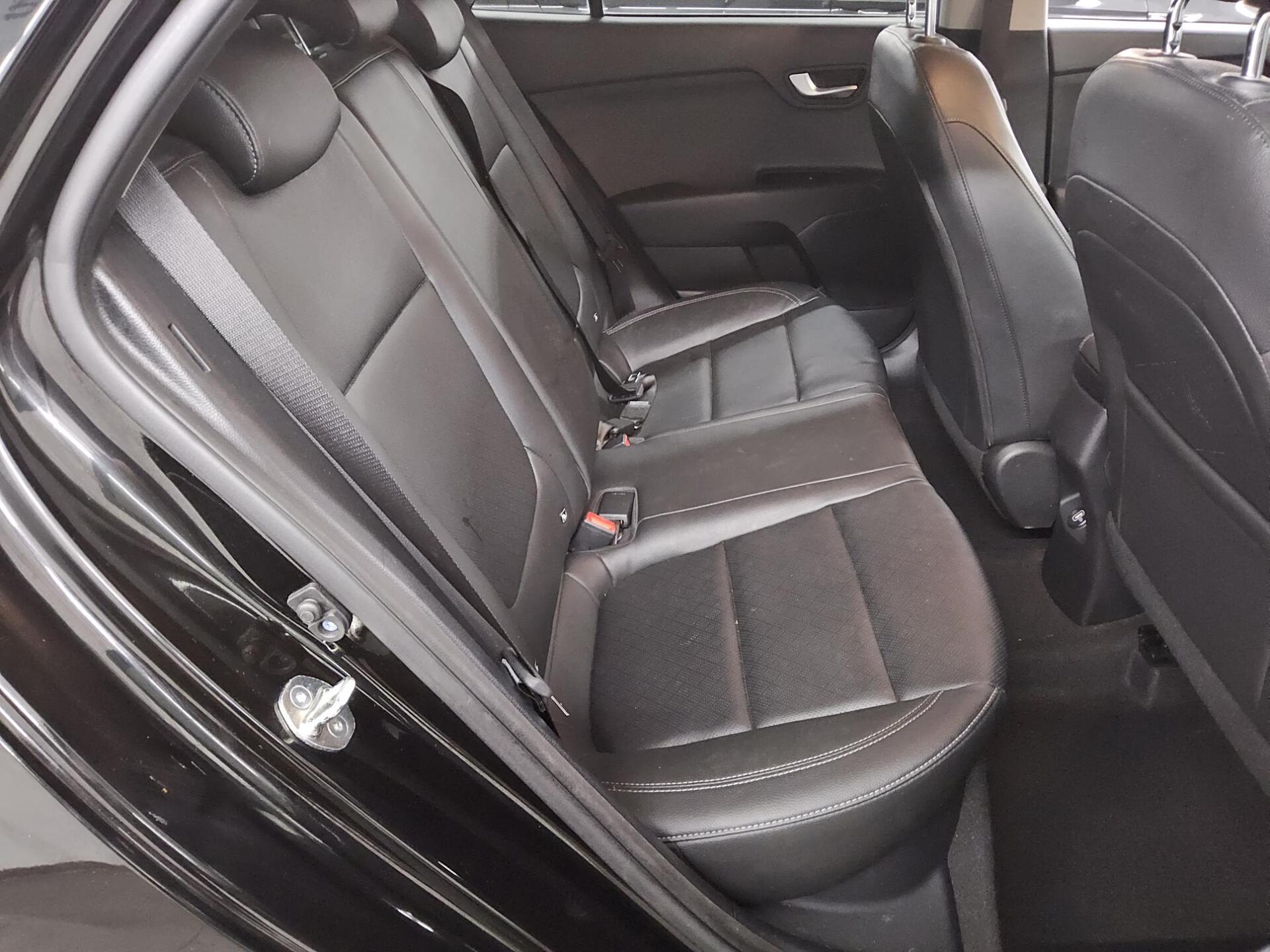 Kia Rio 1.0 Edition Leder Navi LED RfK Shz PDC 13