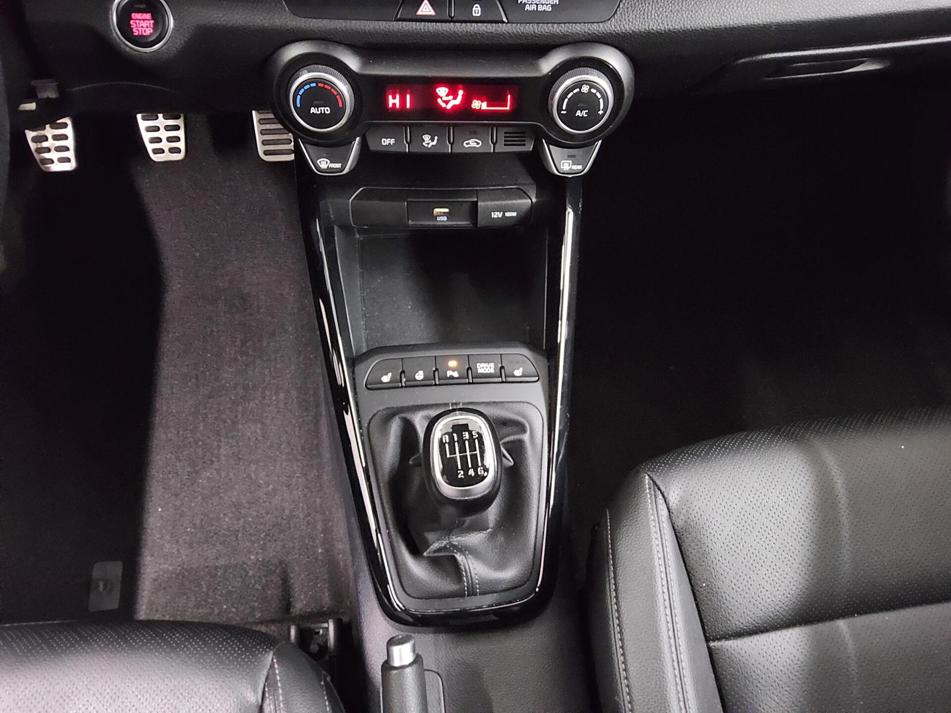 Kia Rio 1.0 Edition Leder Navi LED RfK Shz PDC 6