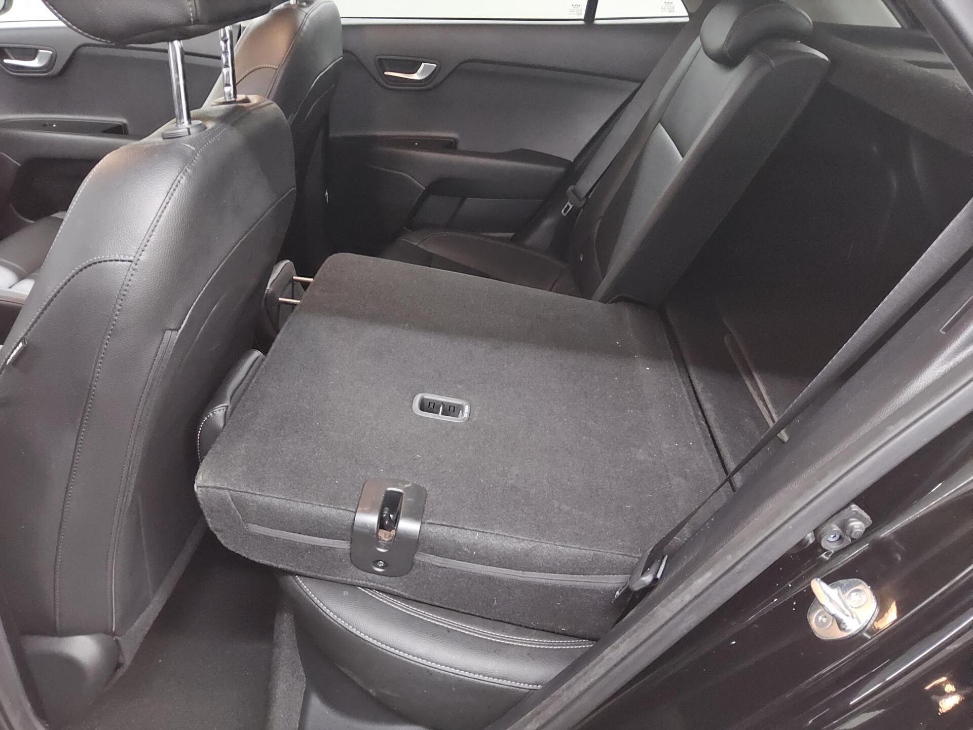 Kia Rio 1.0 Edition Leder Navi LED RfK Shz PDC 12