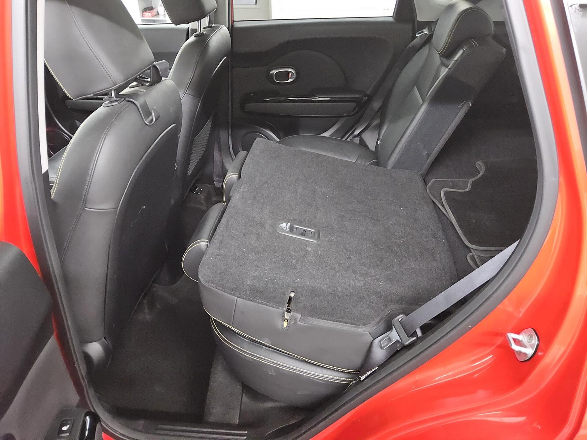 Kia Soul 1.6 CRDI Navi Xenon RfK Pano Sound Tempomat 13